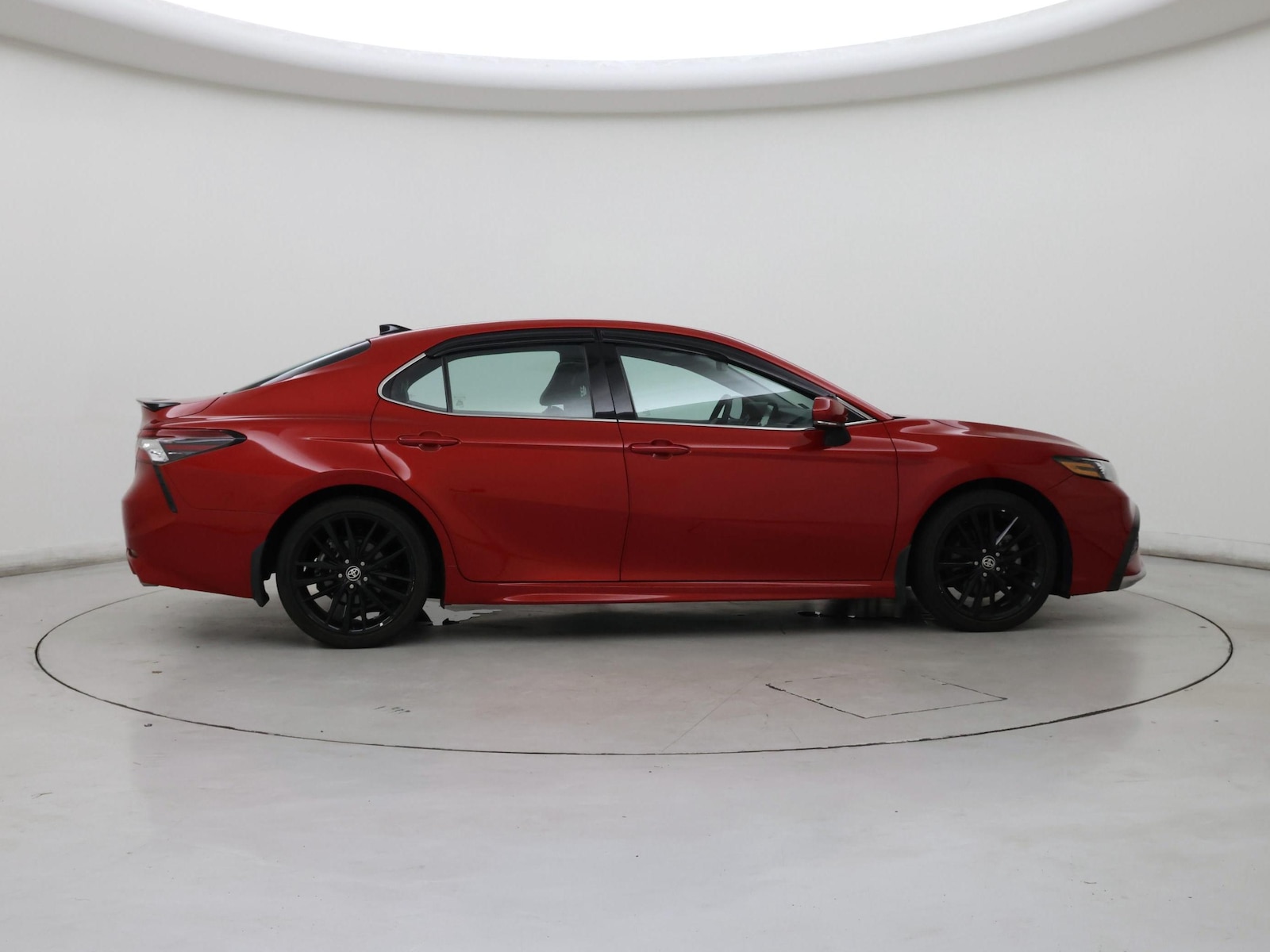 2022 Toyota Camry XSE - Photo 8
