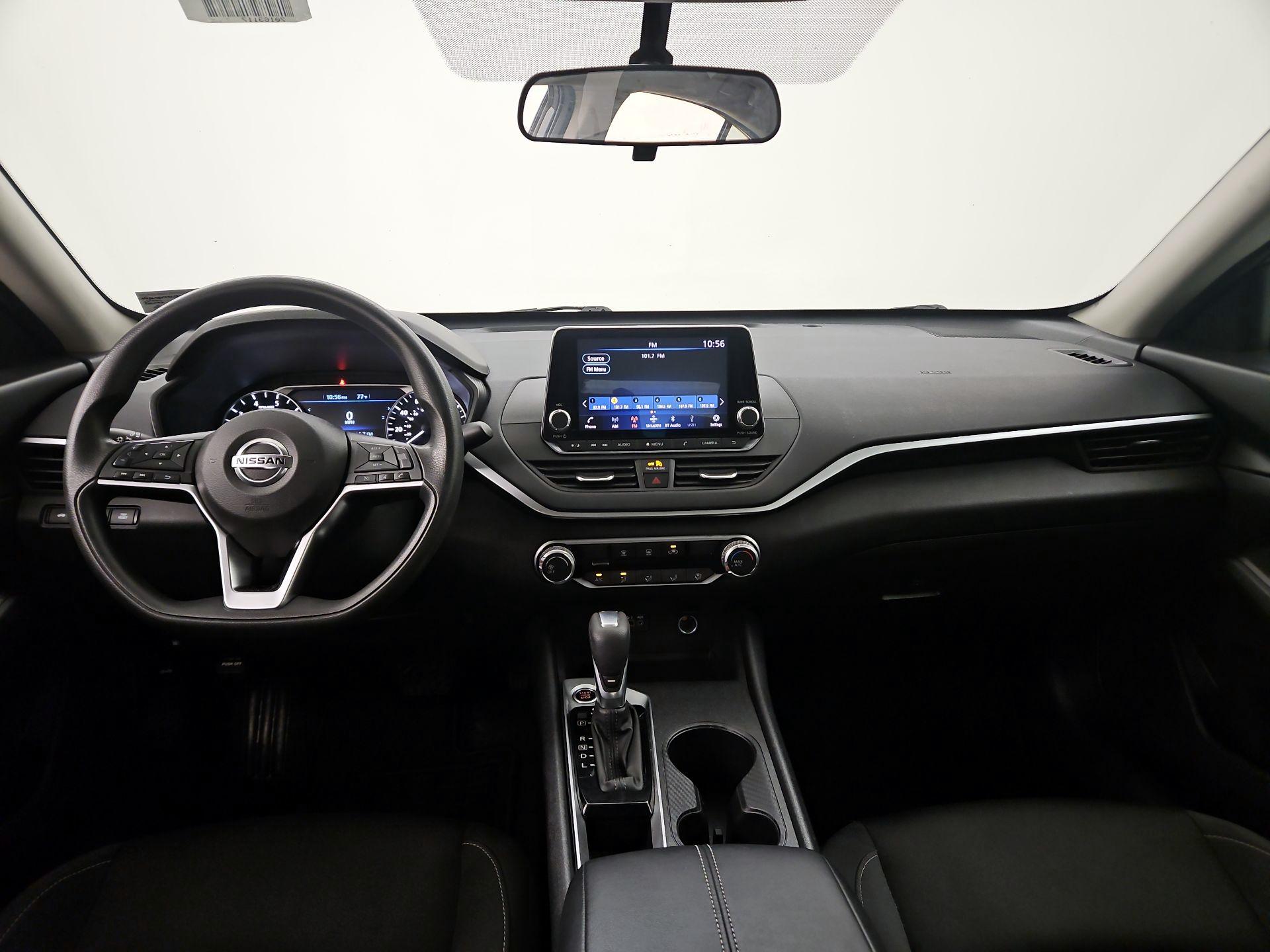 Thumbnail: 2019 Nissan Altima - 9