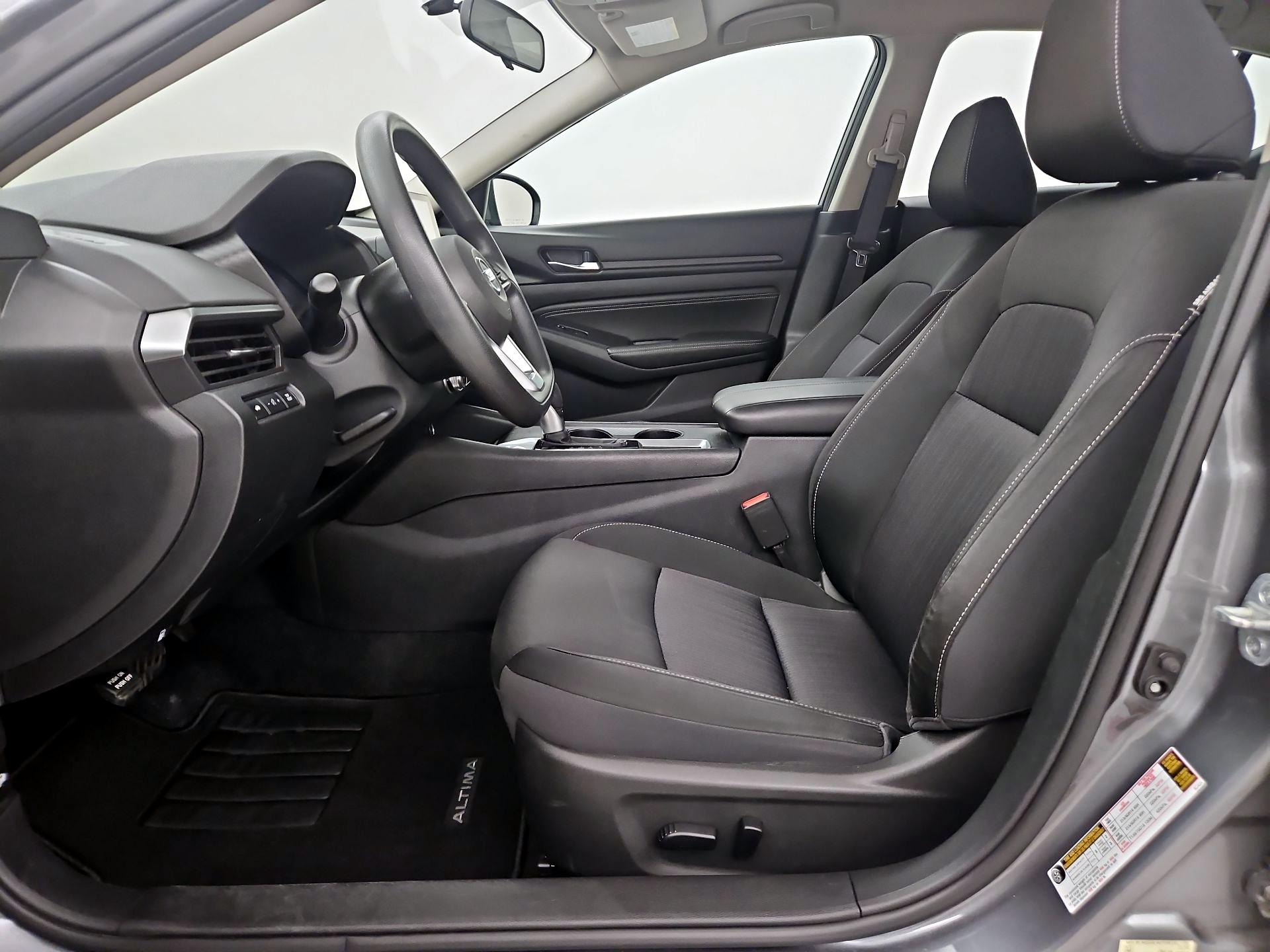Thumbnail: 2019 Nissan Altima - 11