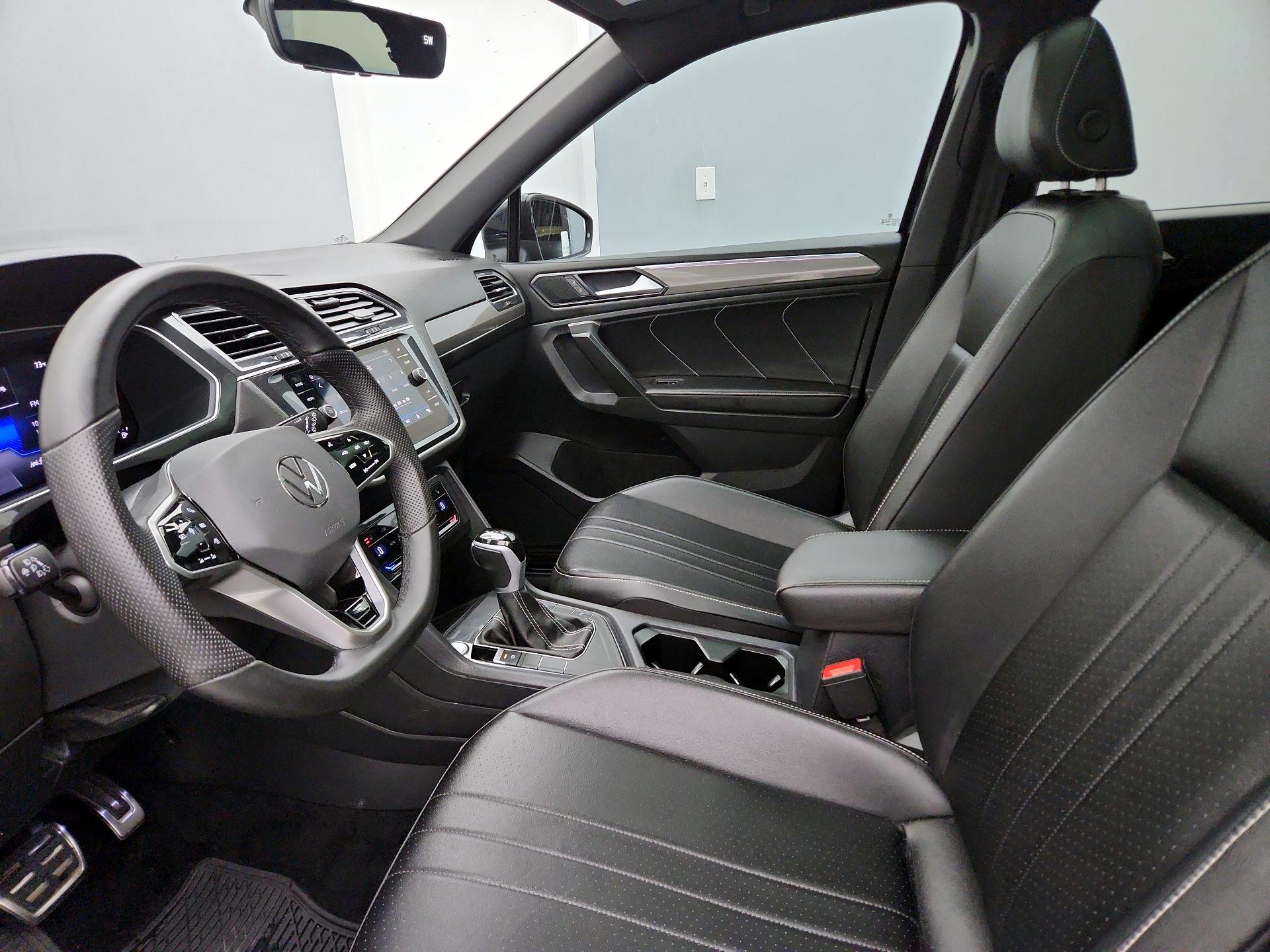 Thumbnail: 2024 Volkswagen Tiguan - 11