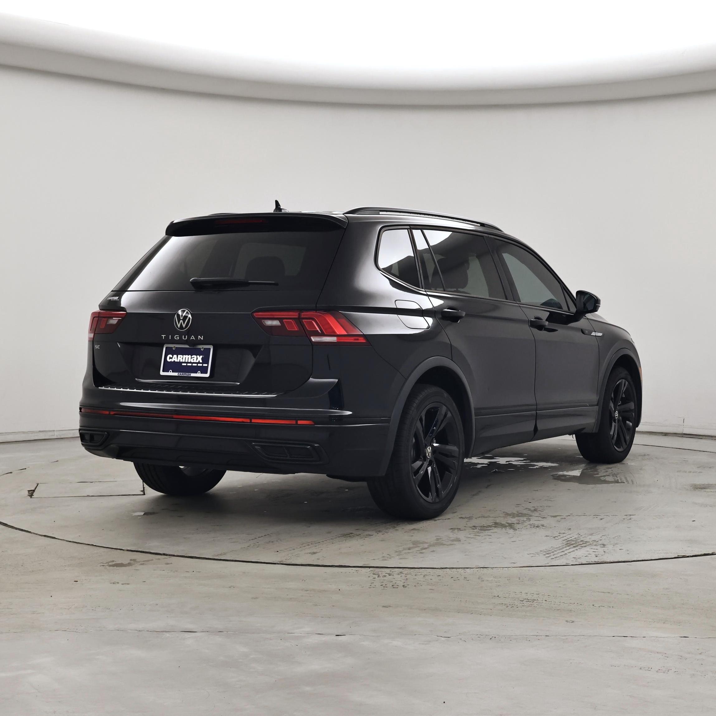 Thumbnail: 2024 Volkswagen Tiguan - 8