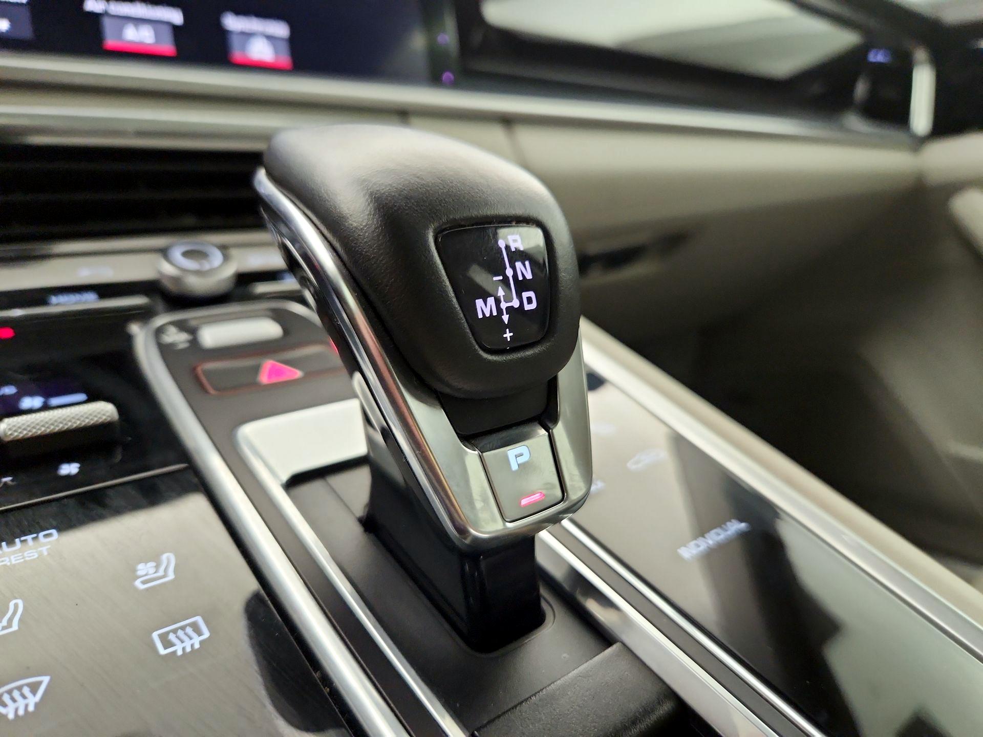 Thumbnail: 2018 Porsche Panamera - 18