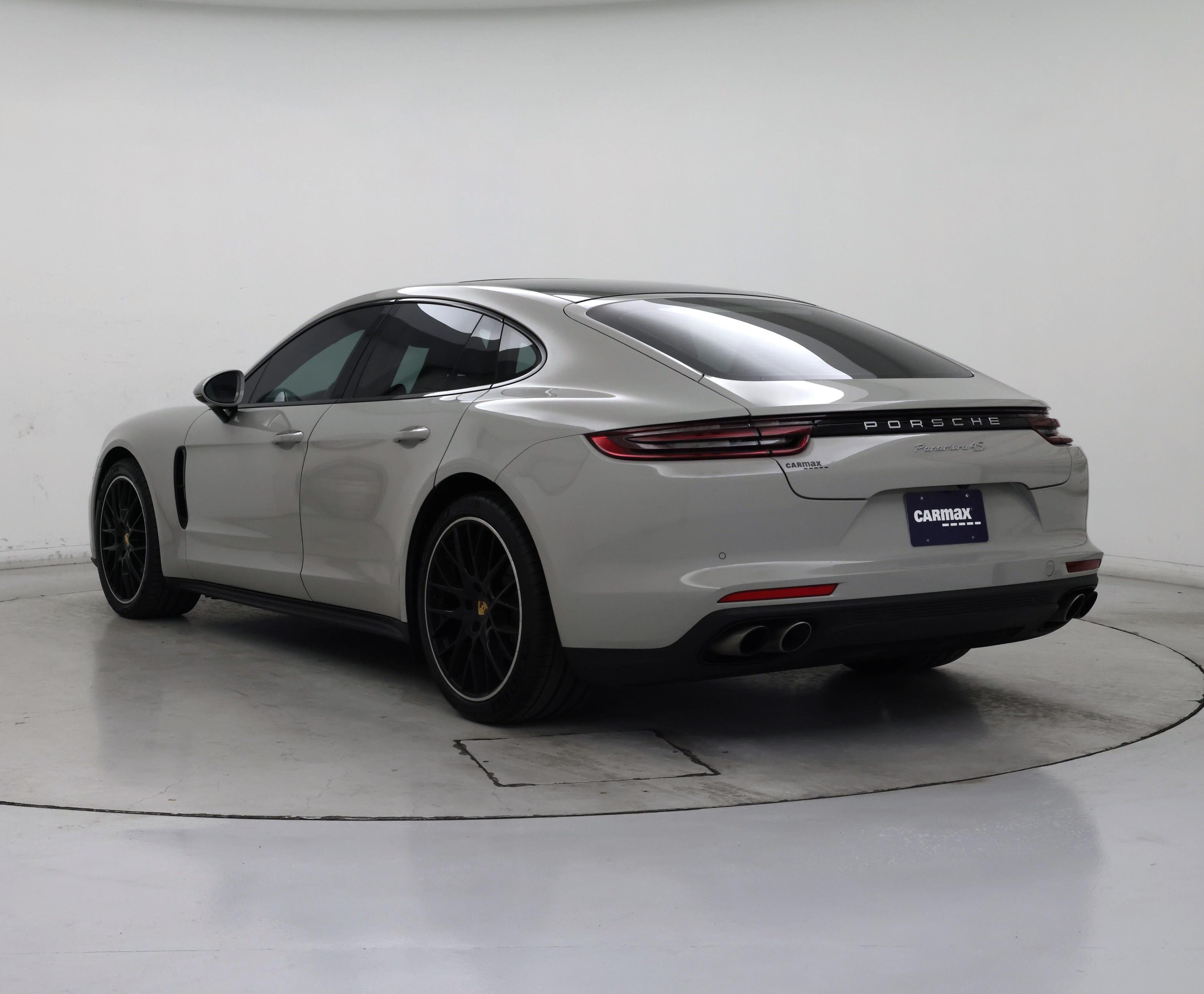 Thumbnail: 2018 Porsche Panamera - 2