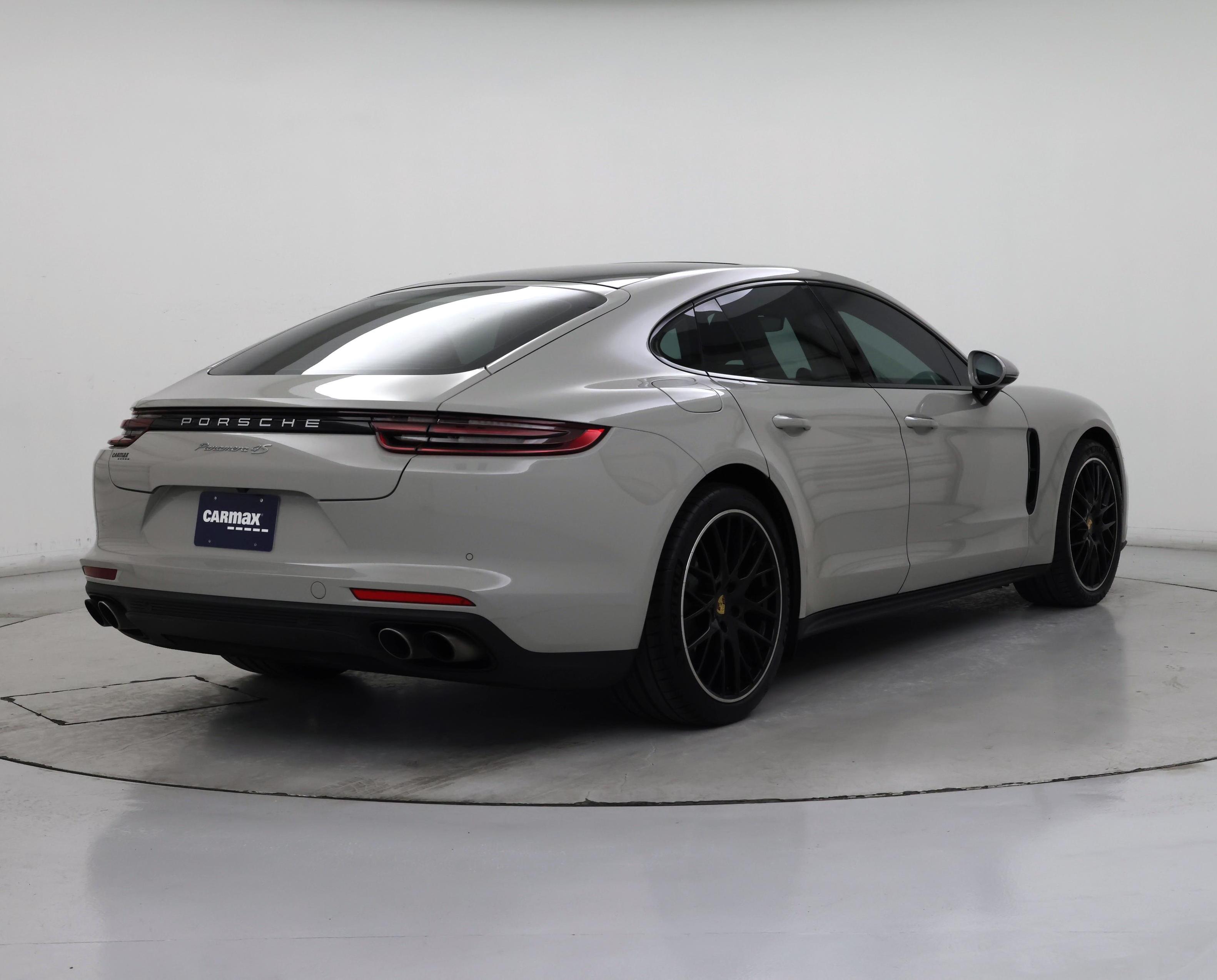 Thumbnail: 2018 Porsche Panamera - 8