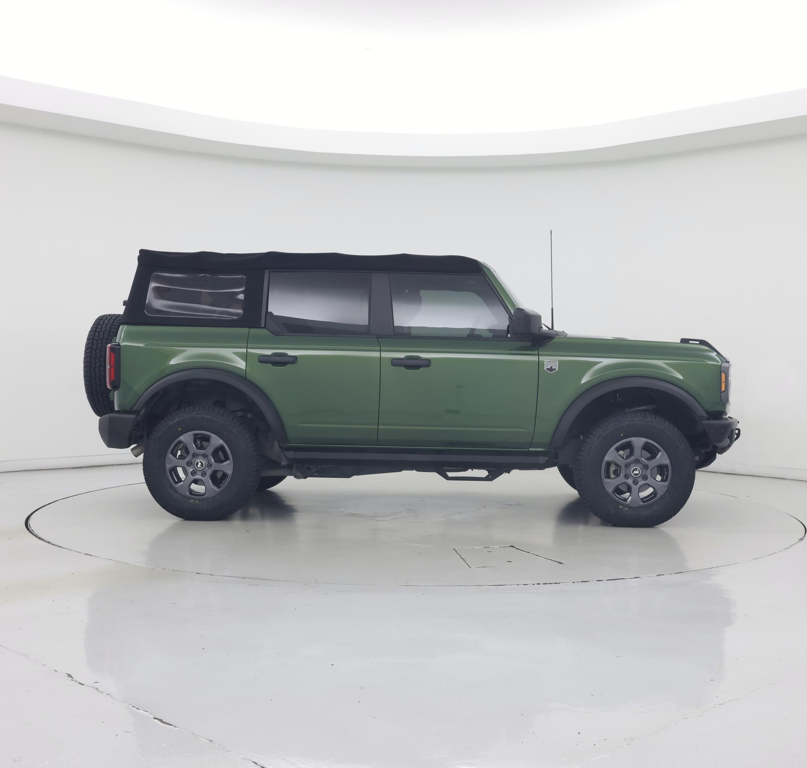 Thumbnail: 2022 Ford Bronco - 7