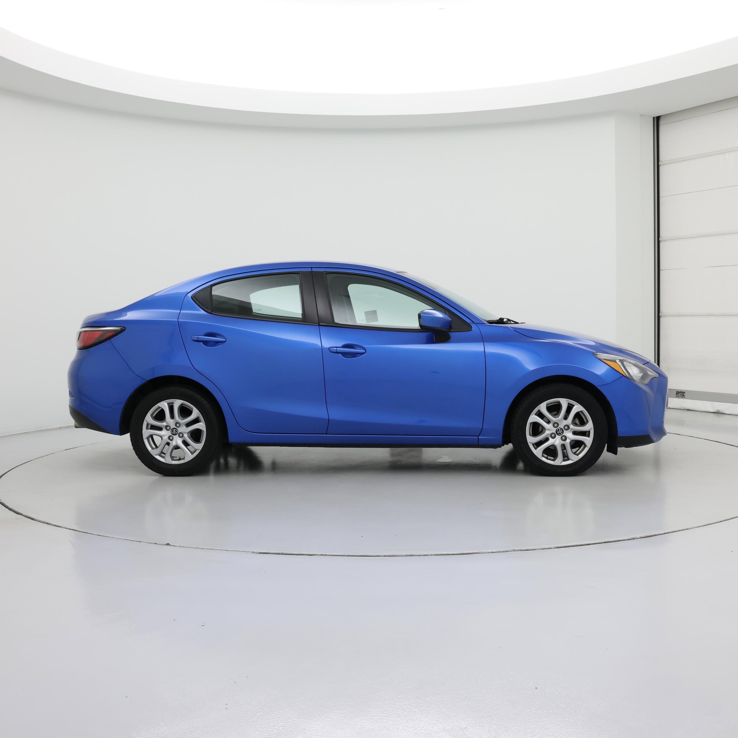 Thumbnail: 2017 Toyota Yaris iA - 7
