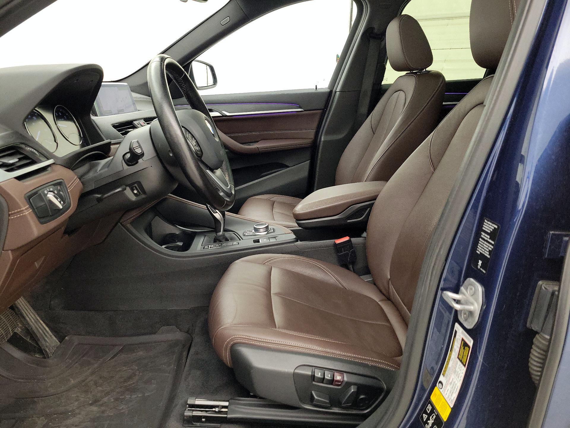 Thumbnail: 2021 BMW X1 - 11
