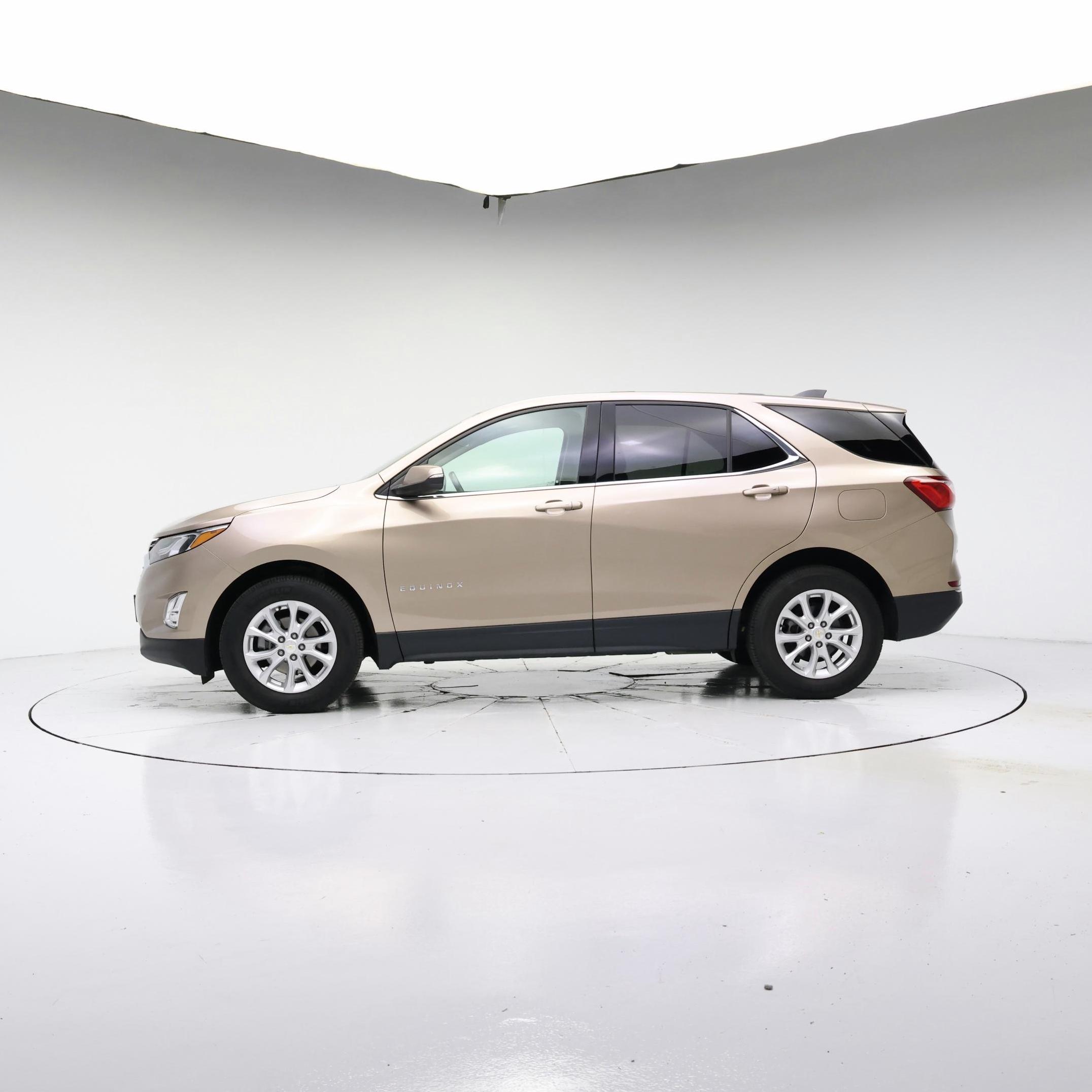Thumbnail: 2019 Chevrolet Equinox - 3