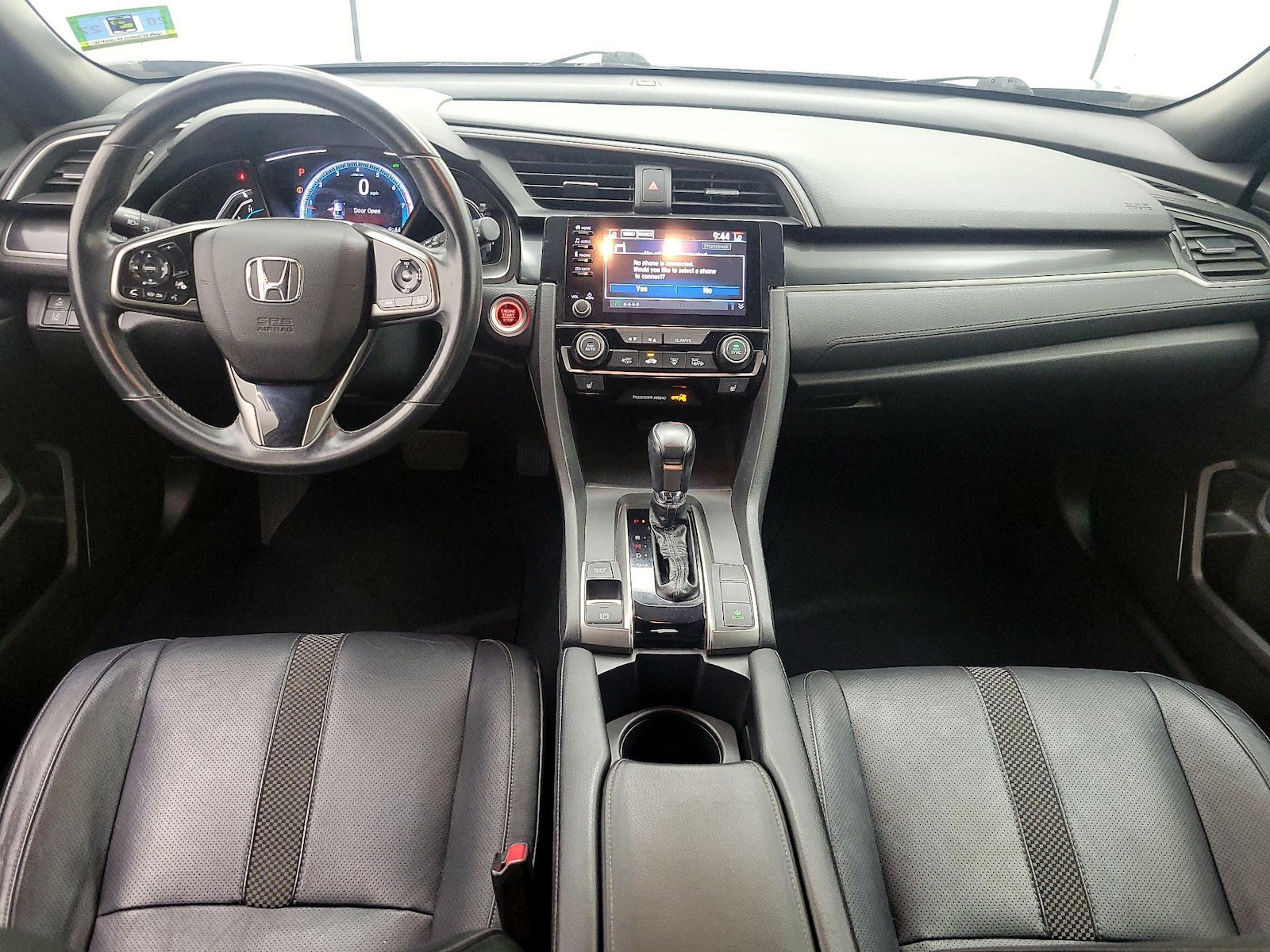 Apple CarPlay® & Android Auto™