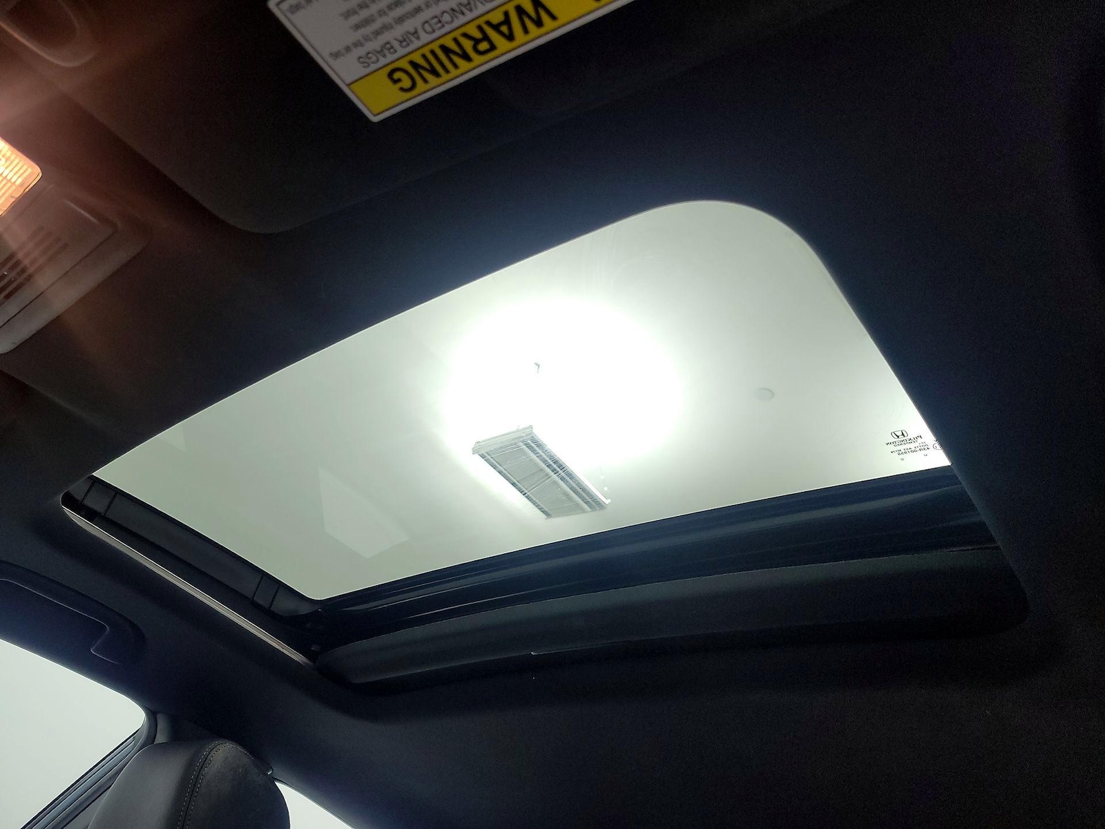 Sunroof(s) & Overhead Airbags