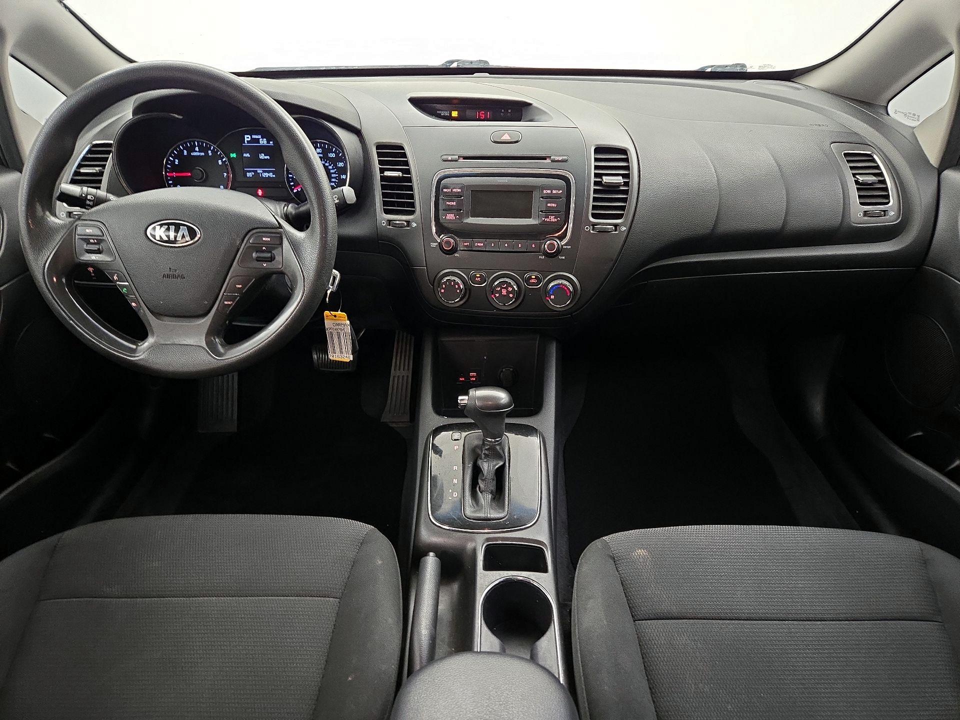 Thumbnail: 2017 Kia Forte - 9