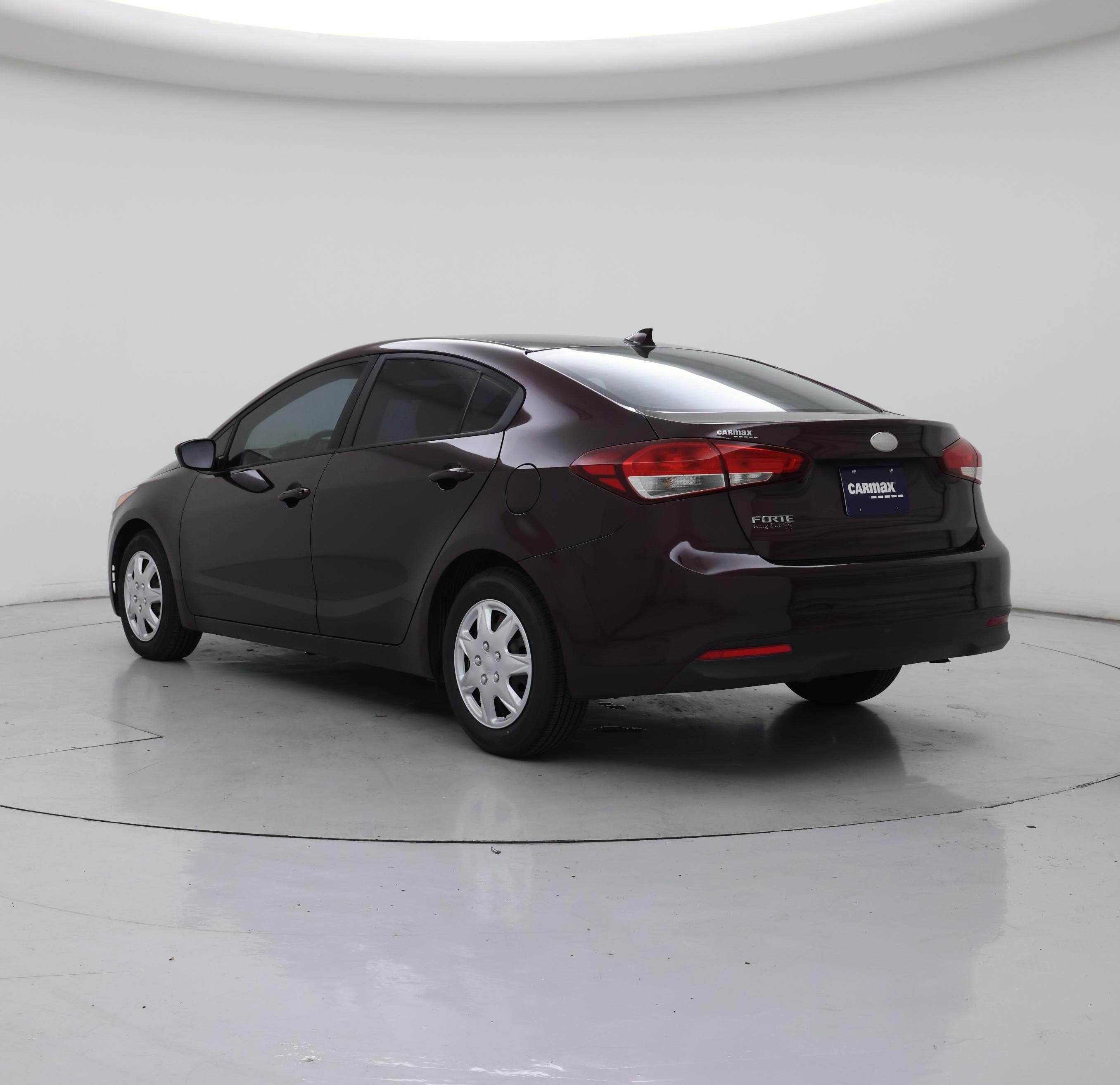 Thumbnail: 2017 Kia Forte - 2