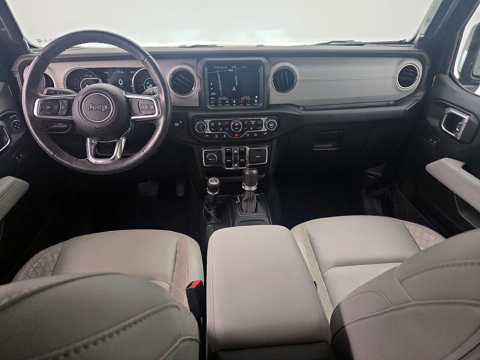 Apple CarPlay® & Android Auto™