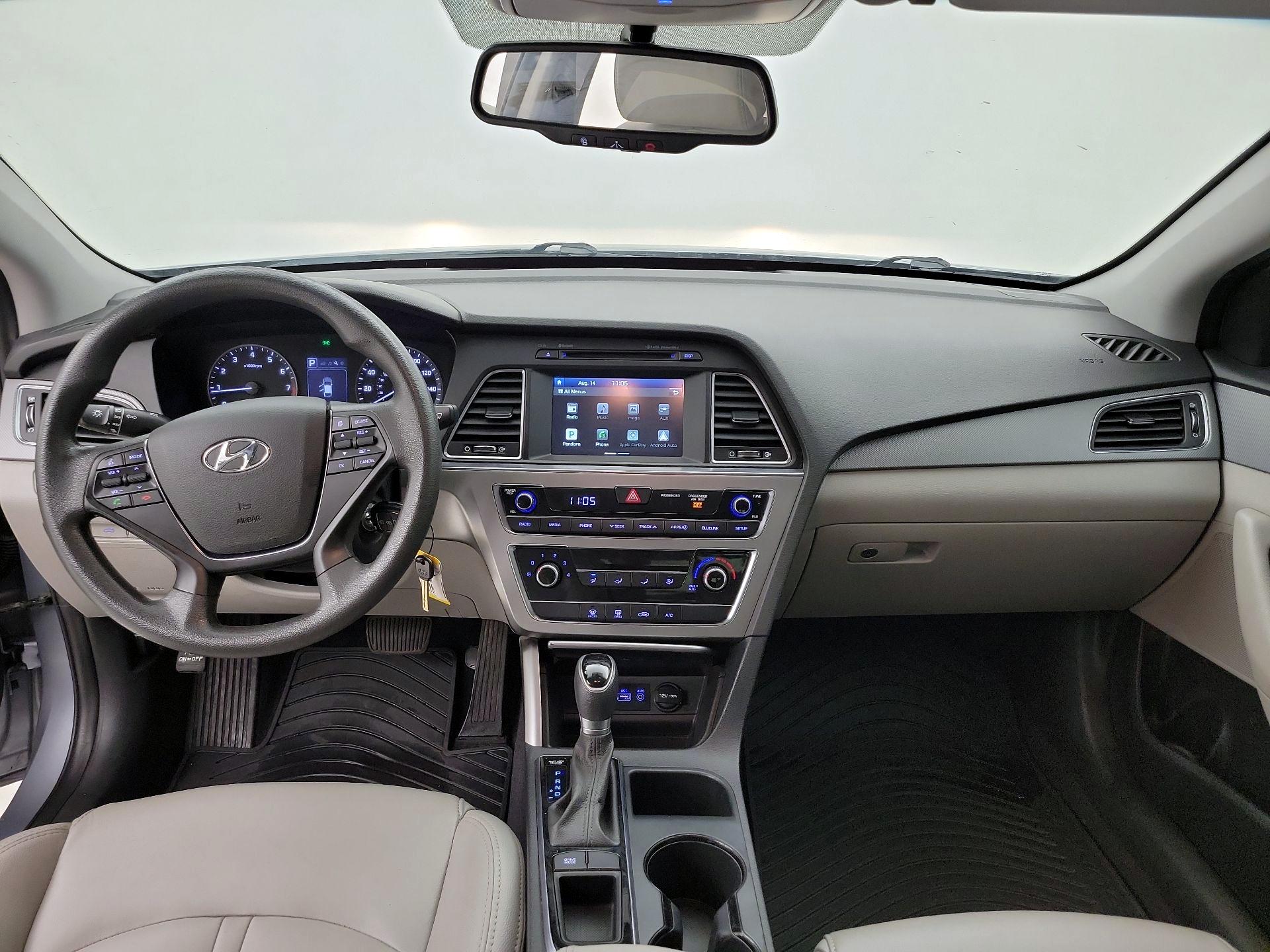 Thumbnail: 2017 Hyundai Sonata - 9