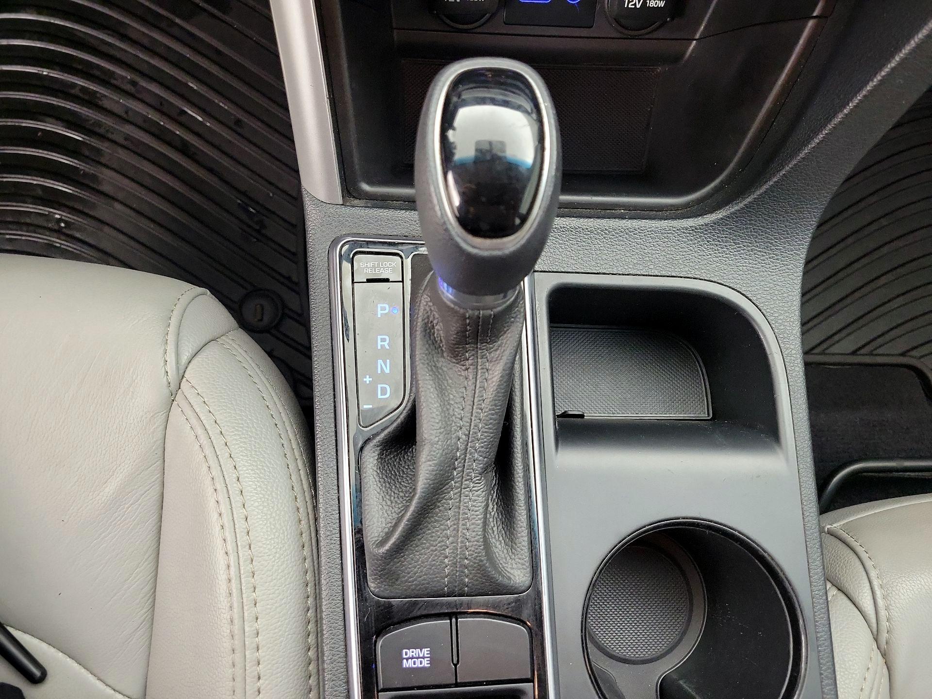 Thumbnail: 2017 Hyundai Sonata - 18