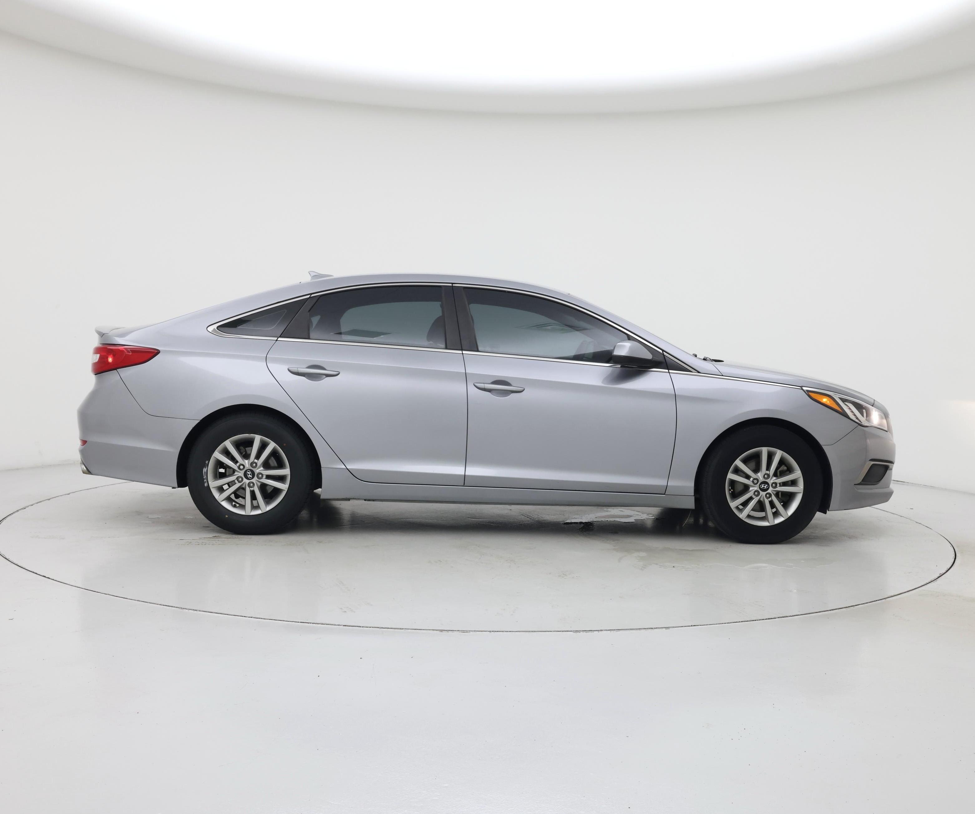 Thumbnail: 2017 Hyundai Sonata - 7