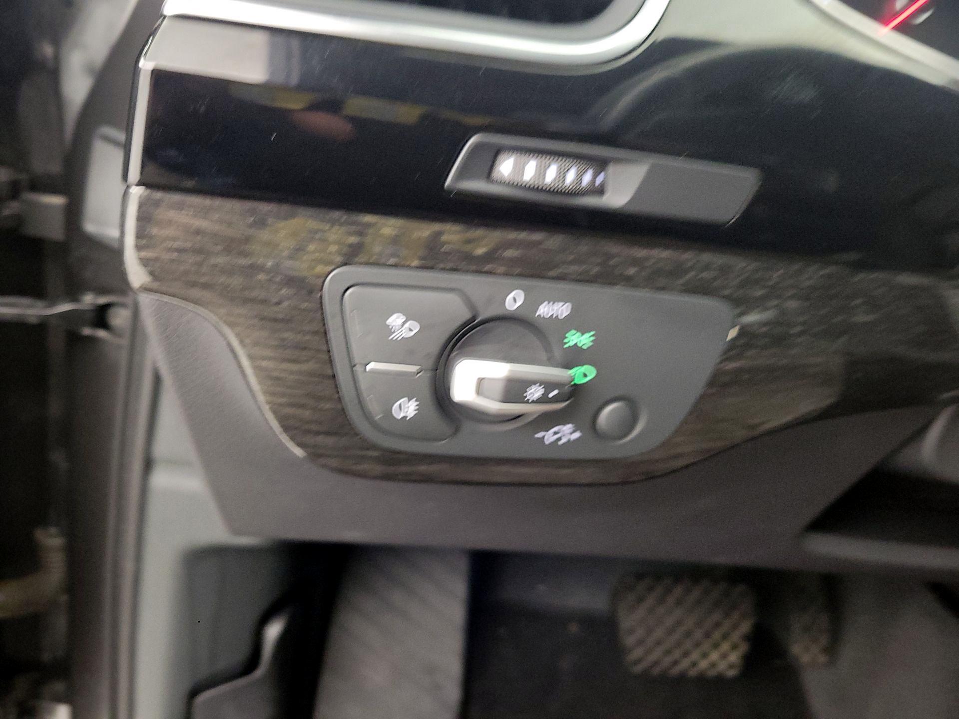 Thumbnail: 2019 Audi Q7 - 13