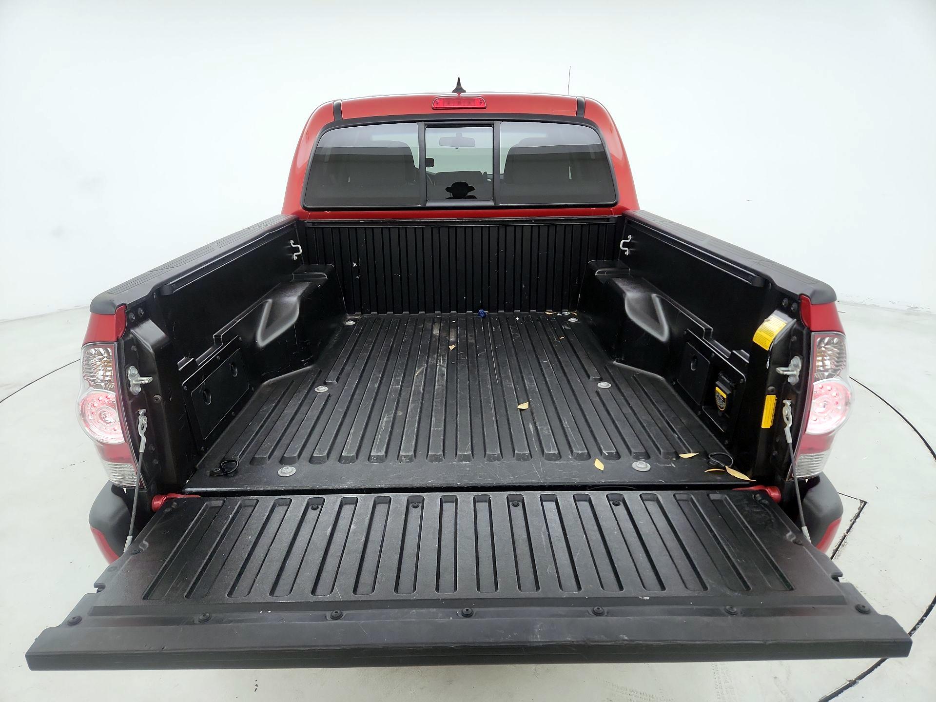 Thumbnail: 2014 Toyota Tacoma - 20