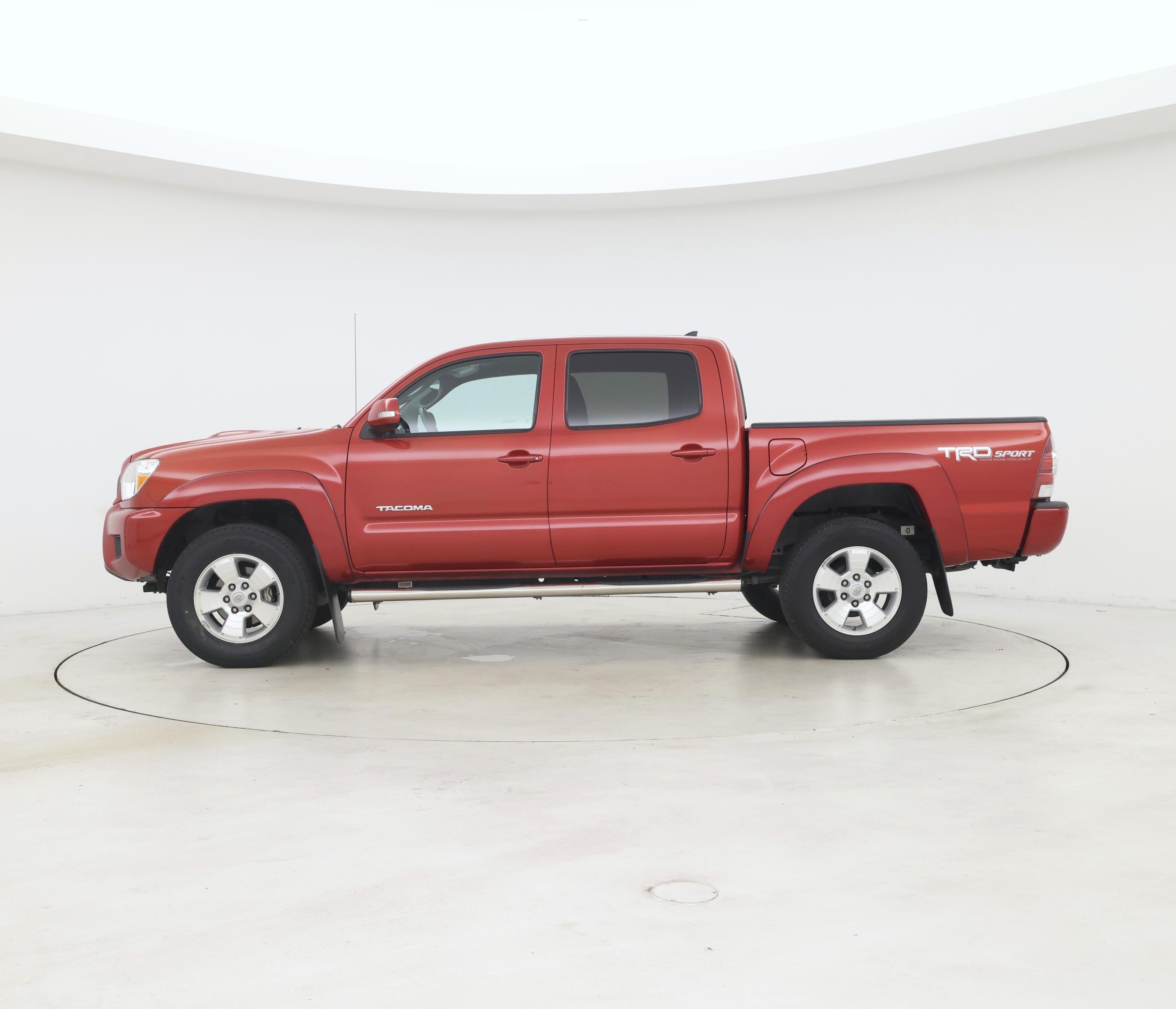 Thumbnail: 2014 Toyota Tacoma - 3