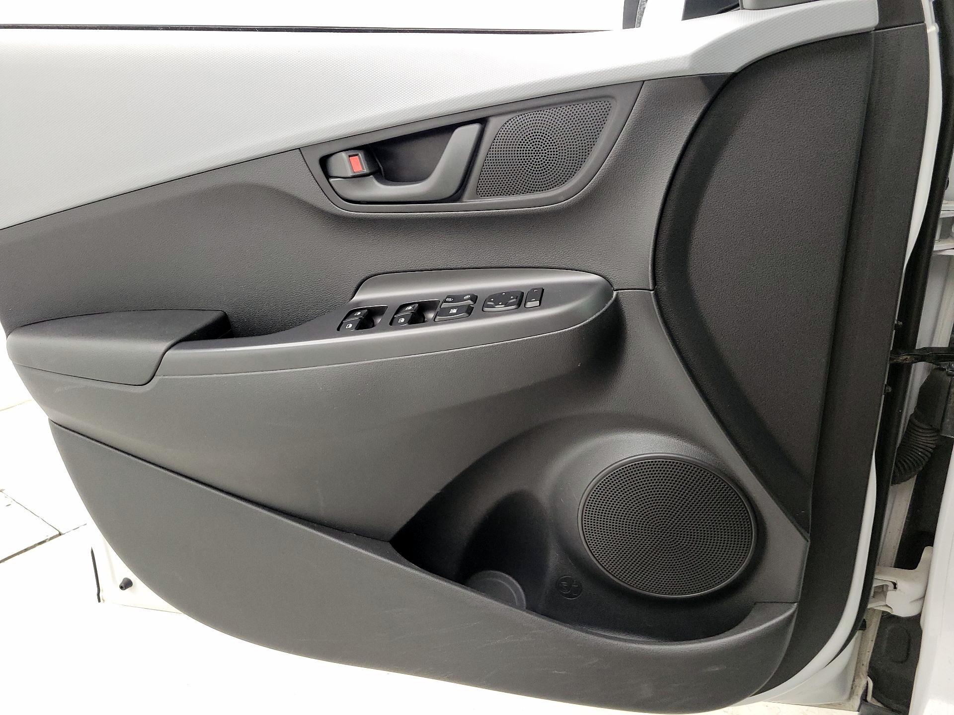 Thumbnail: 2018 Hyundai Kona - 12