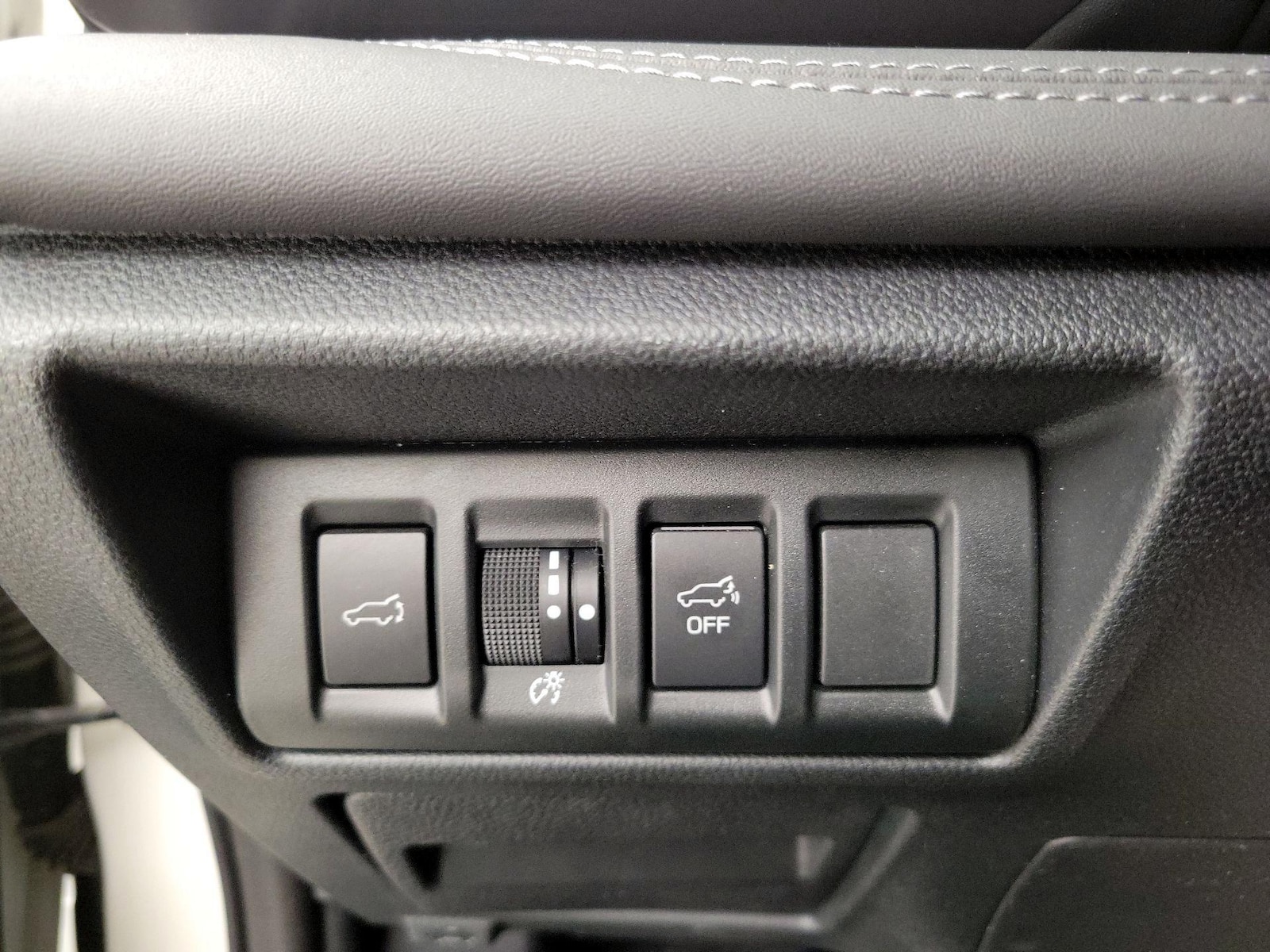 2022 Subaru Outback Limited - Photo 14