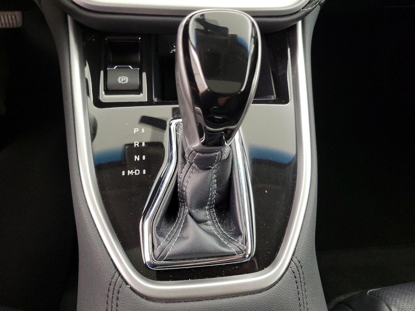 2022 Subaru Outback Limited - Photo 18