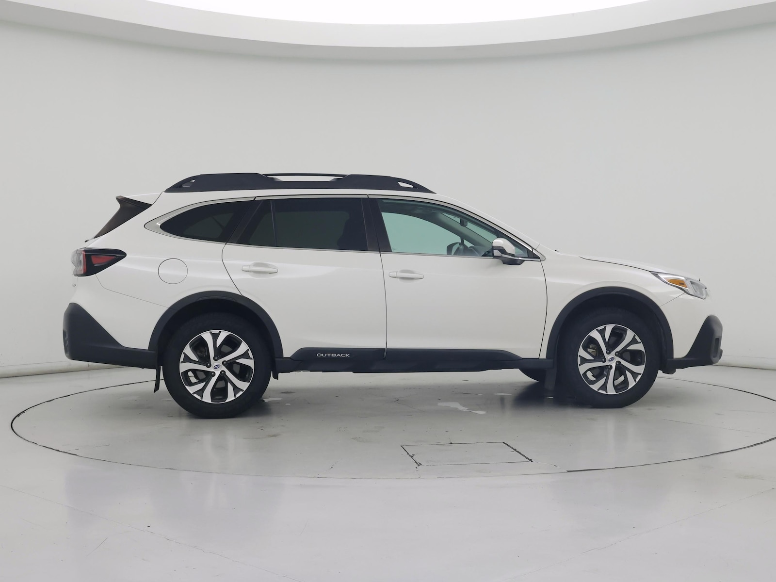 2022 Subaru Outback Limited - Photo 8