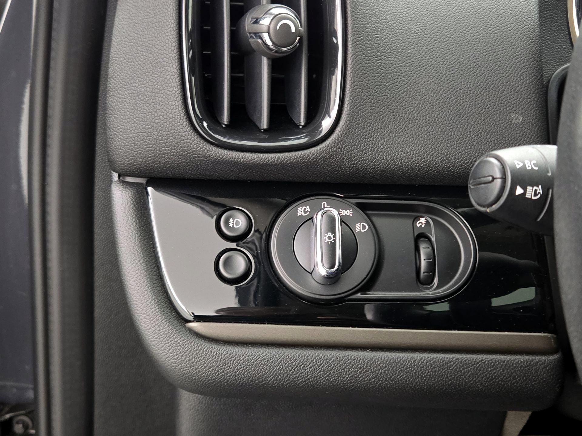 Thumbnail: 2021 MINI Cooper Countryman - 13