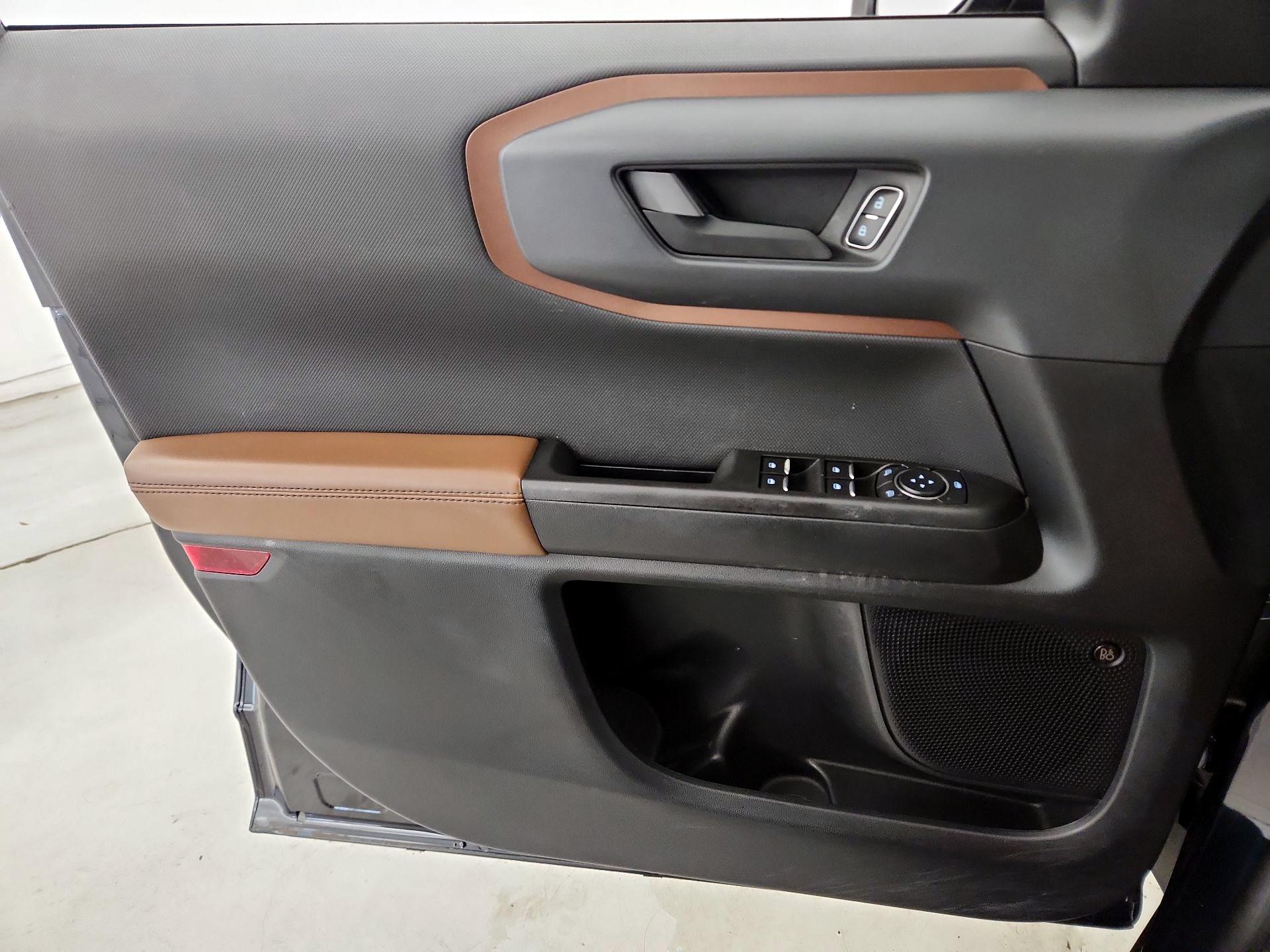 Thumbnail: 2022 Ford Bronco Sport - 12