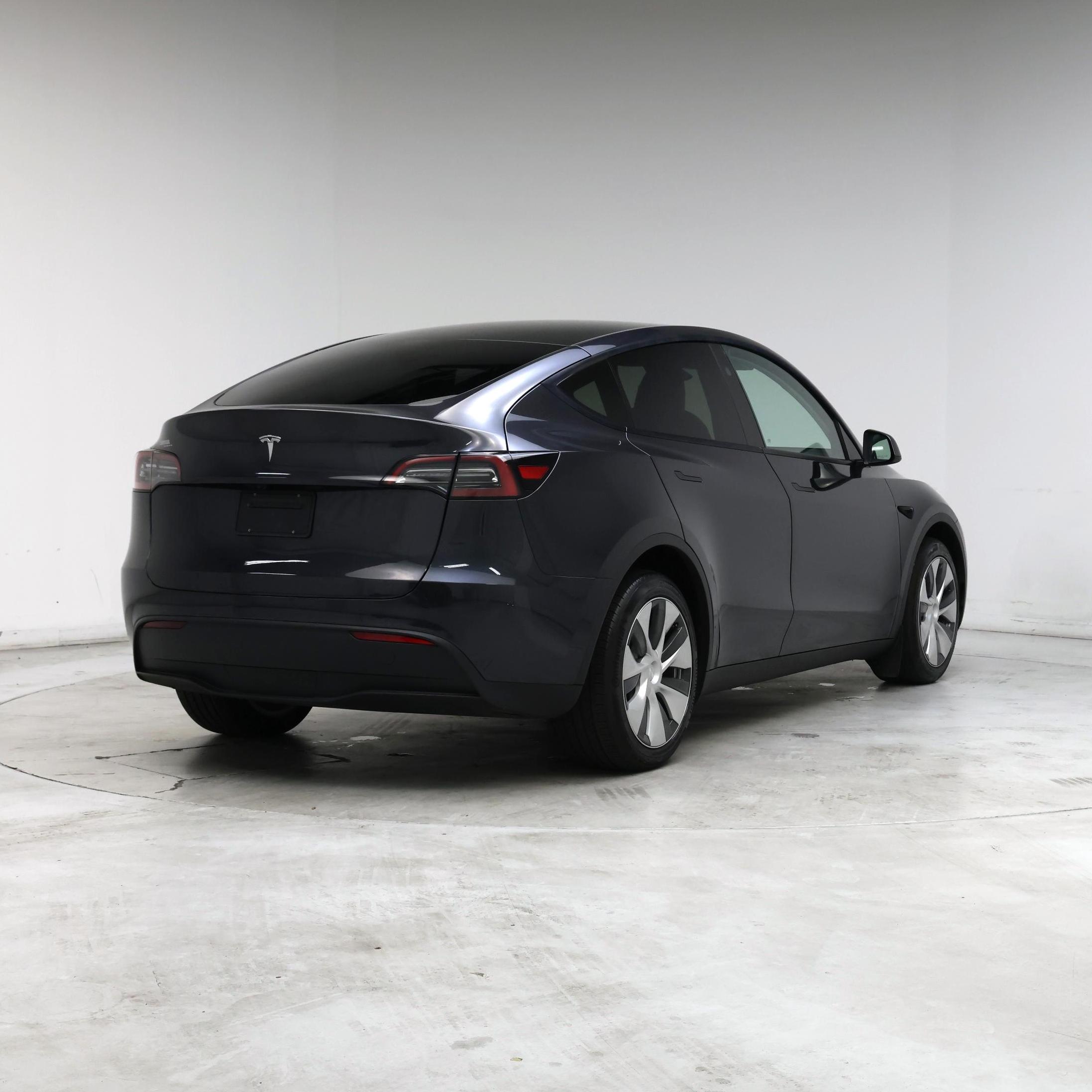 Thumbnail: 2024 Tesla Model Y - 8
