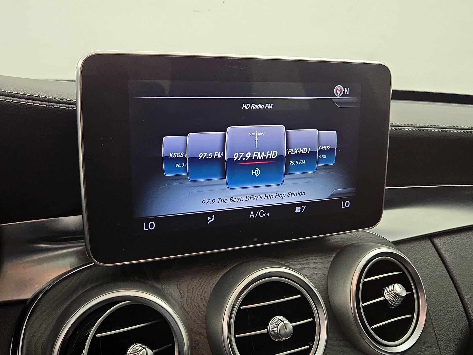 Thumbnail: 2015 Mercedes-Benz C-Class - 16