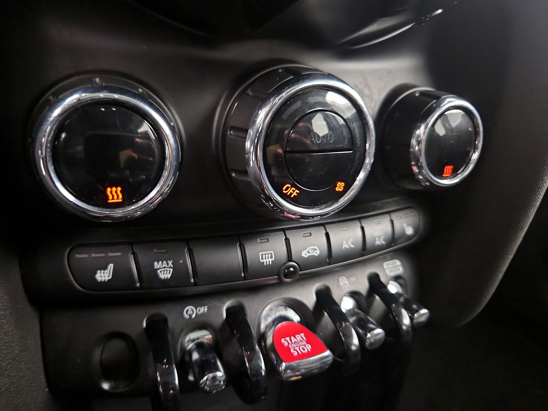 Thumbnail: 2024 MINI Cooper Hardtop - 14