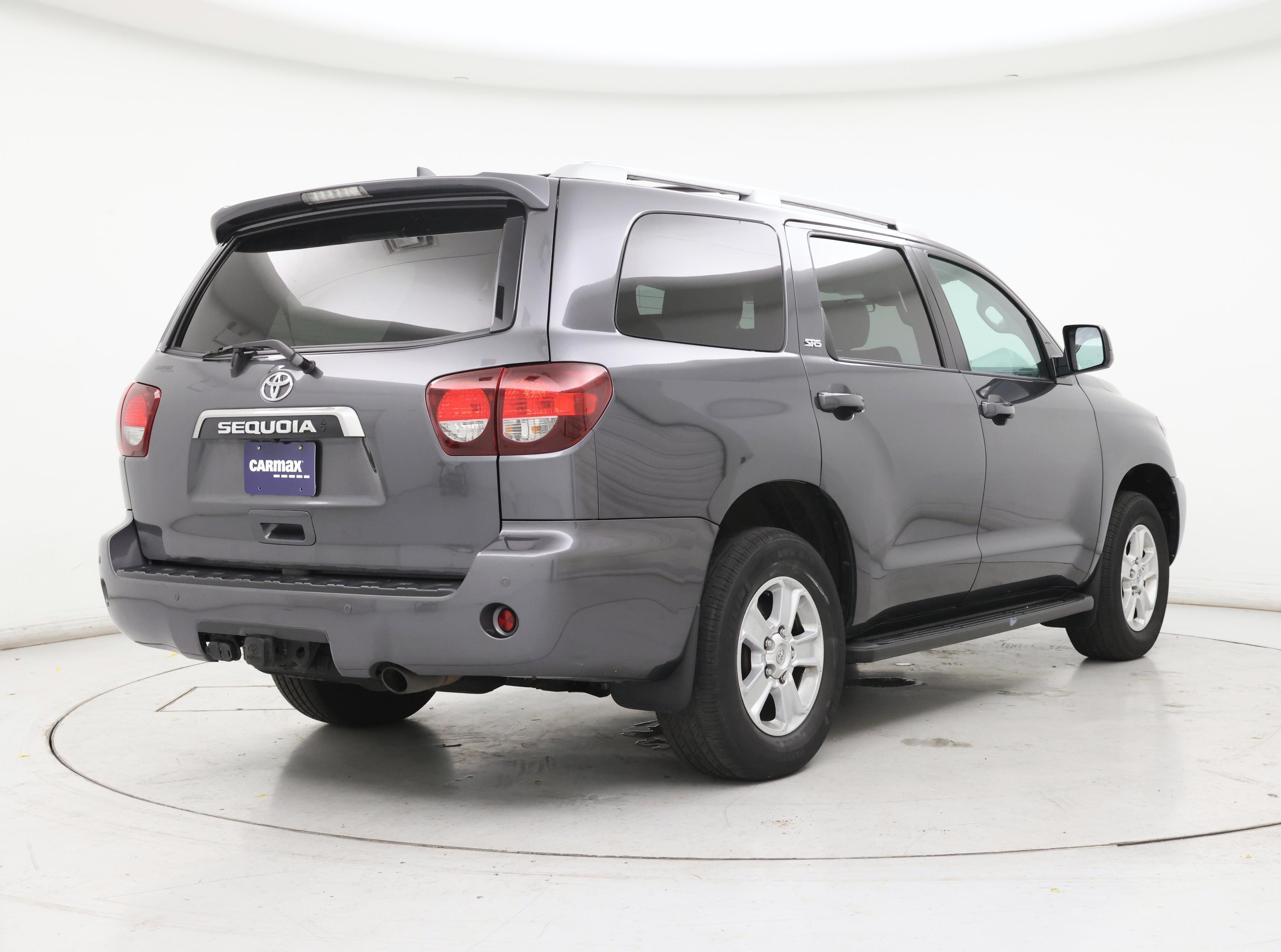 Thumbnail: 2022 Toyota Sequoia - 8