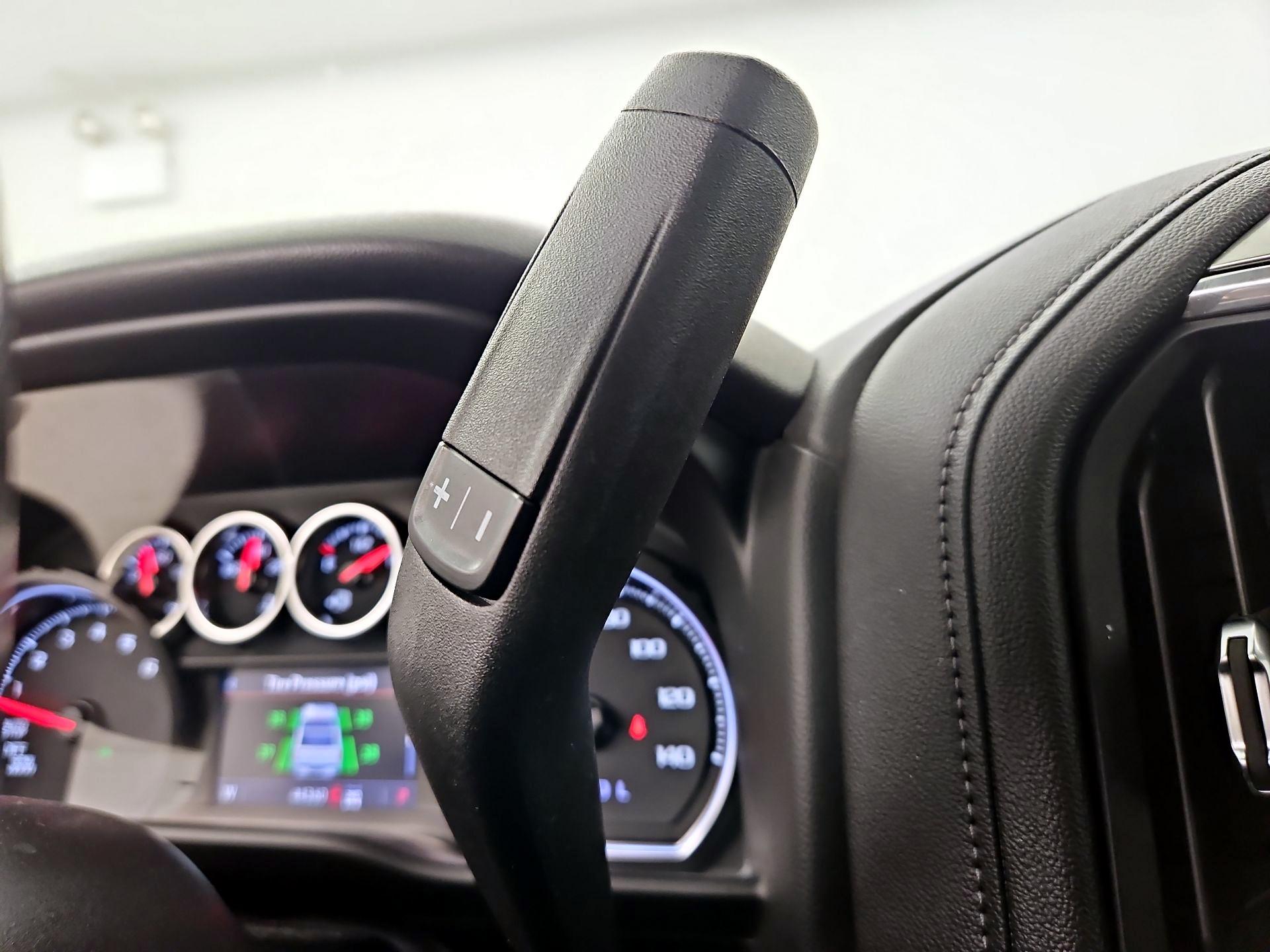 Thumbnail: 2021 Chevrolet Silverado 1500 - 17
