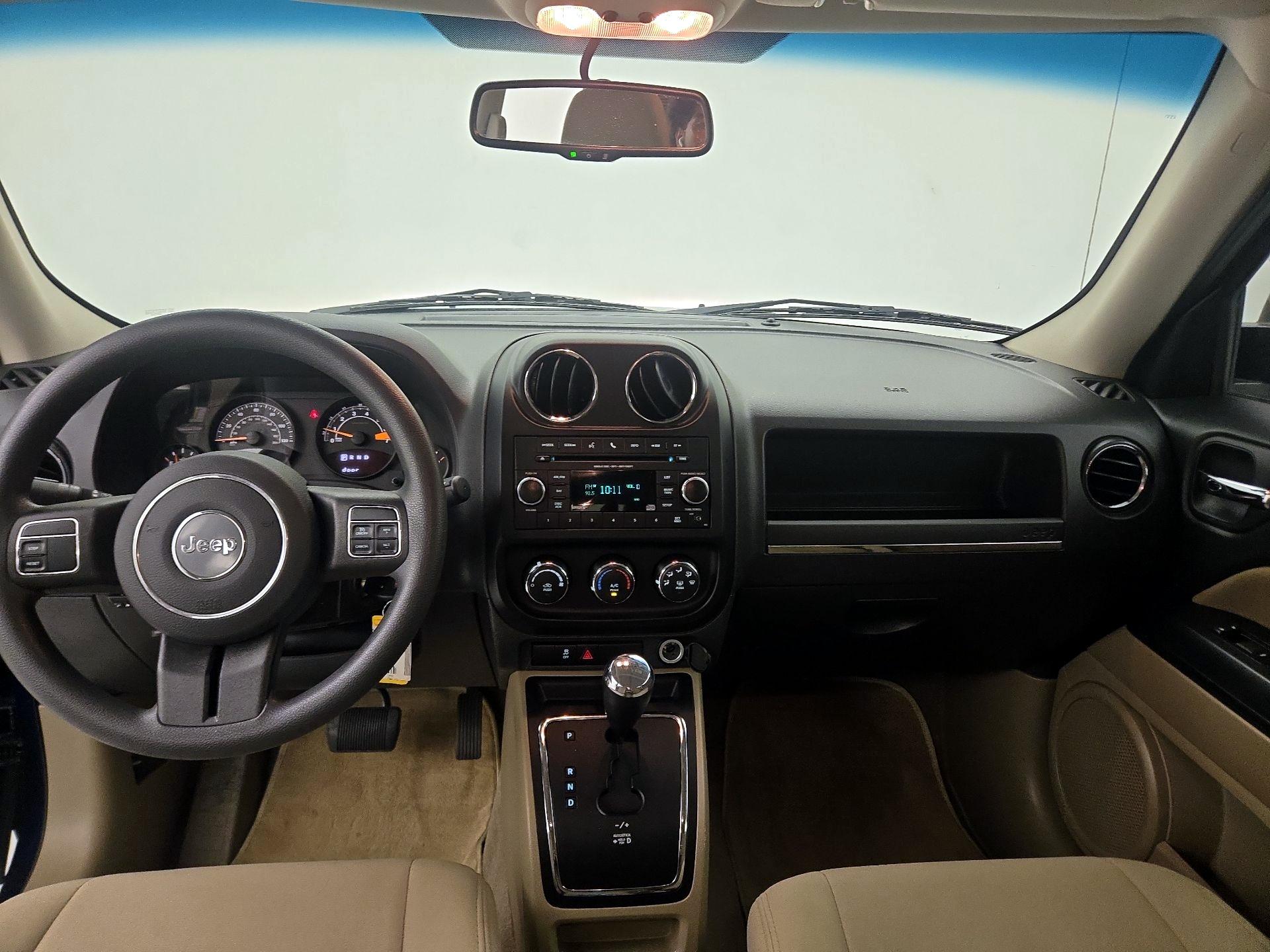 Thumbnail: 2017 Jeep Patriot - 9