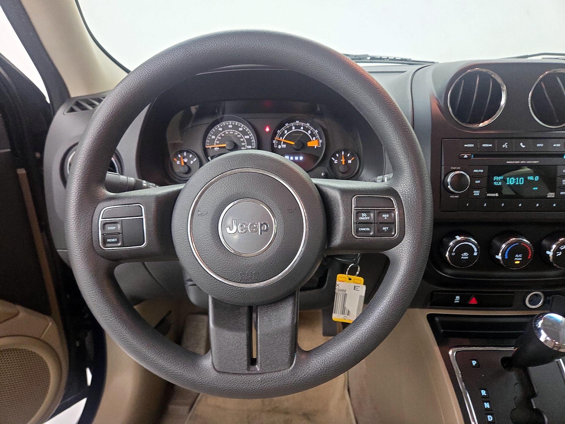 Thumbnail: 2017 Jeep Patriot - 10