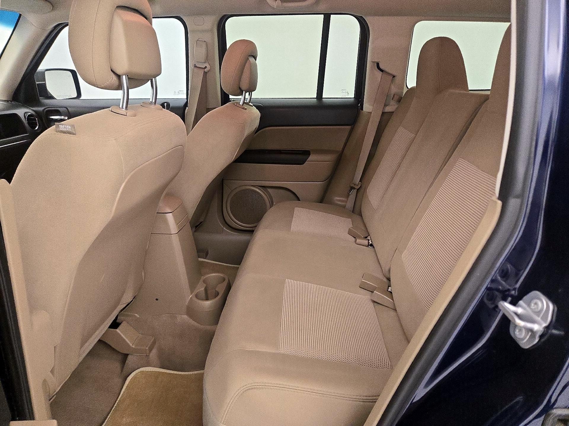 Thumbnail: 2017 Jeep Patriot - 17