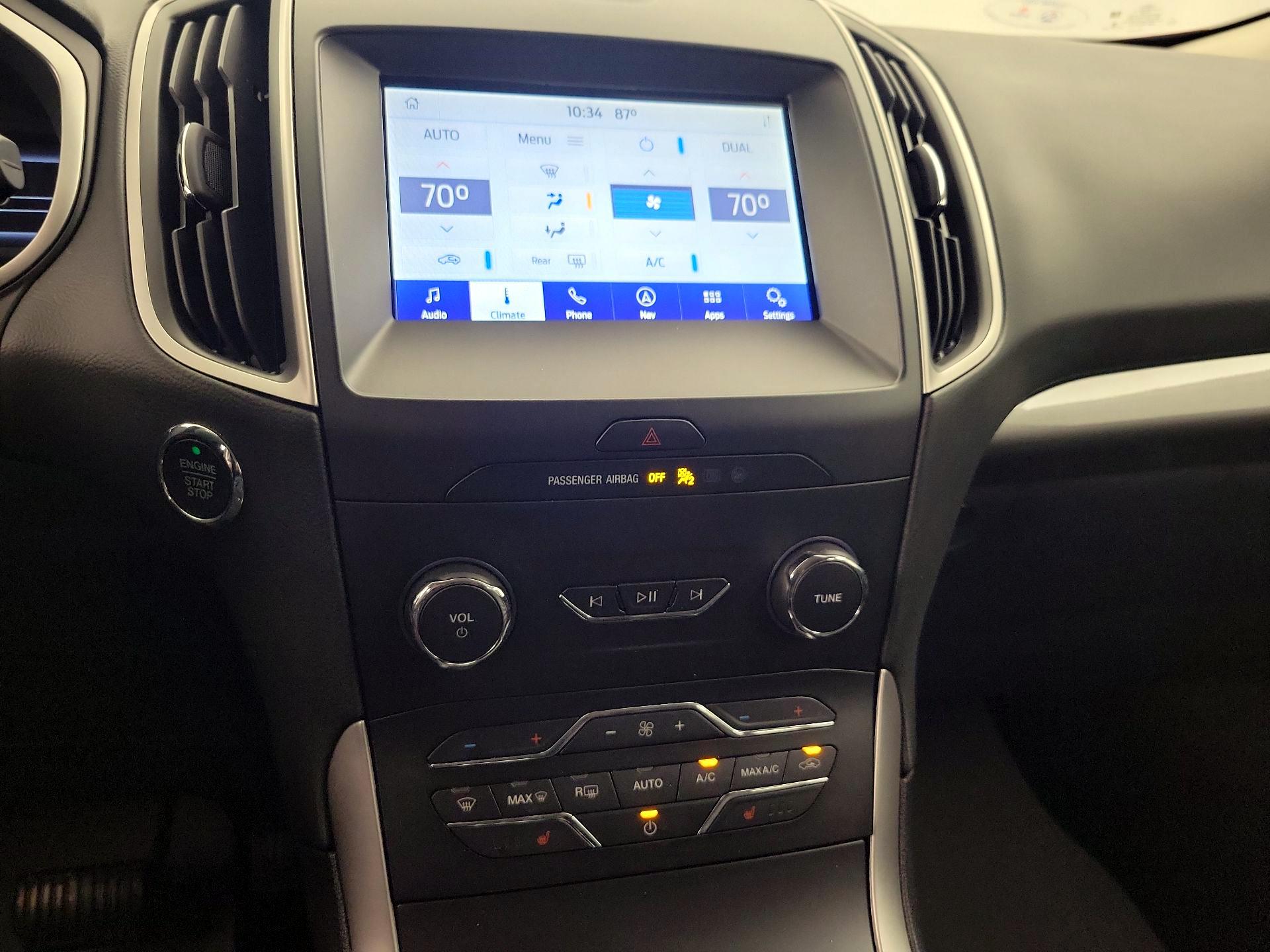 Thumbnail: 2020 Ford Edge - 17