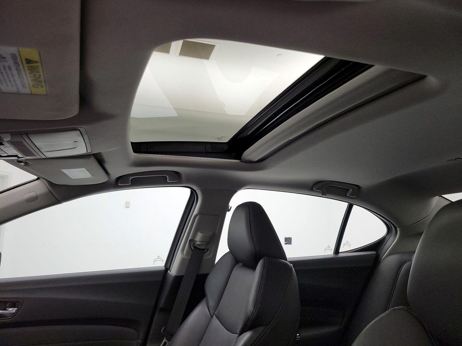 Sunroof(s) & Overhead Airbags