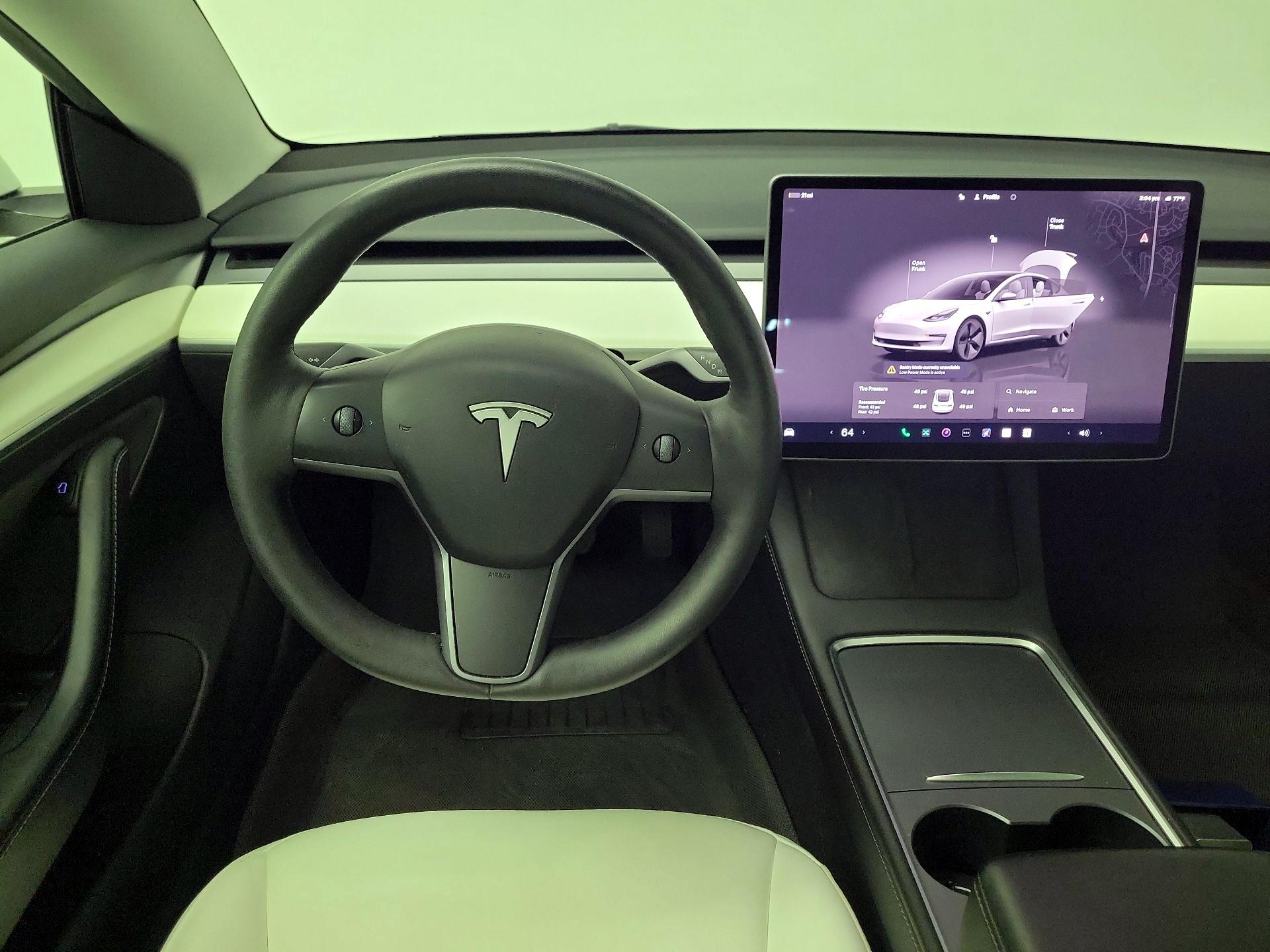 Thumbnail: 2023 Tesla Model 3 - 10