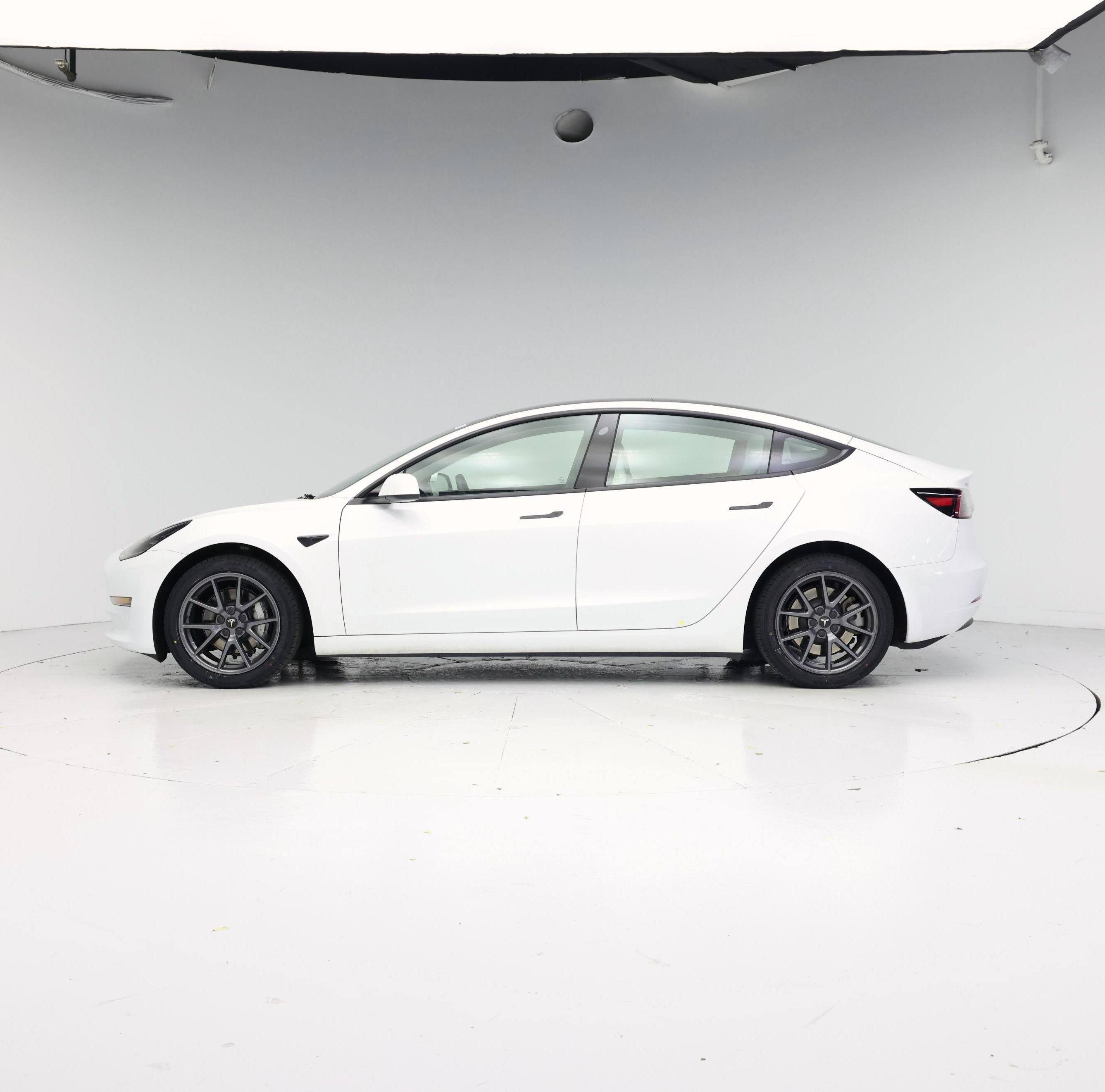 Thumbnail: 2023 Tesla Model 3 - 3