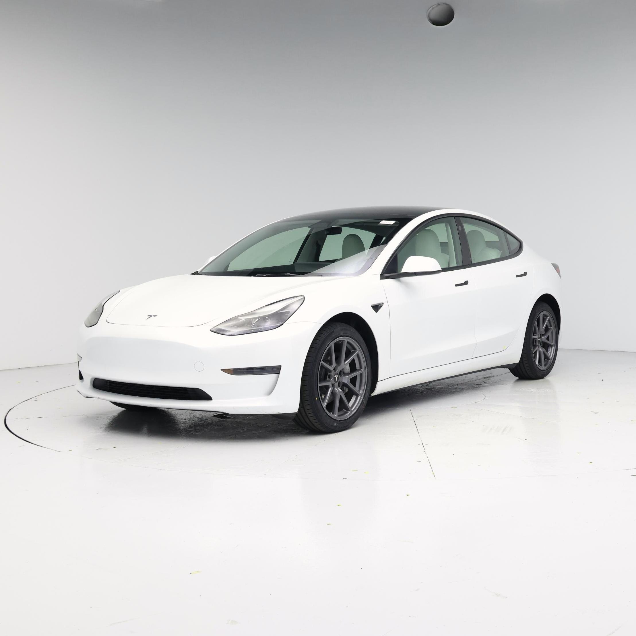 Thumbnail: 2023 Tesla Model 3 - 4