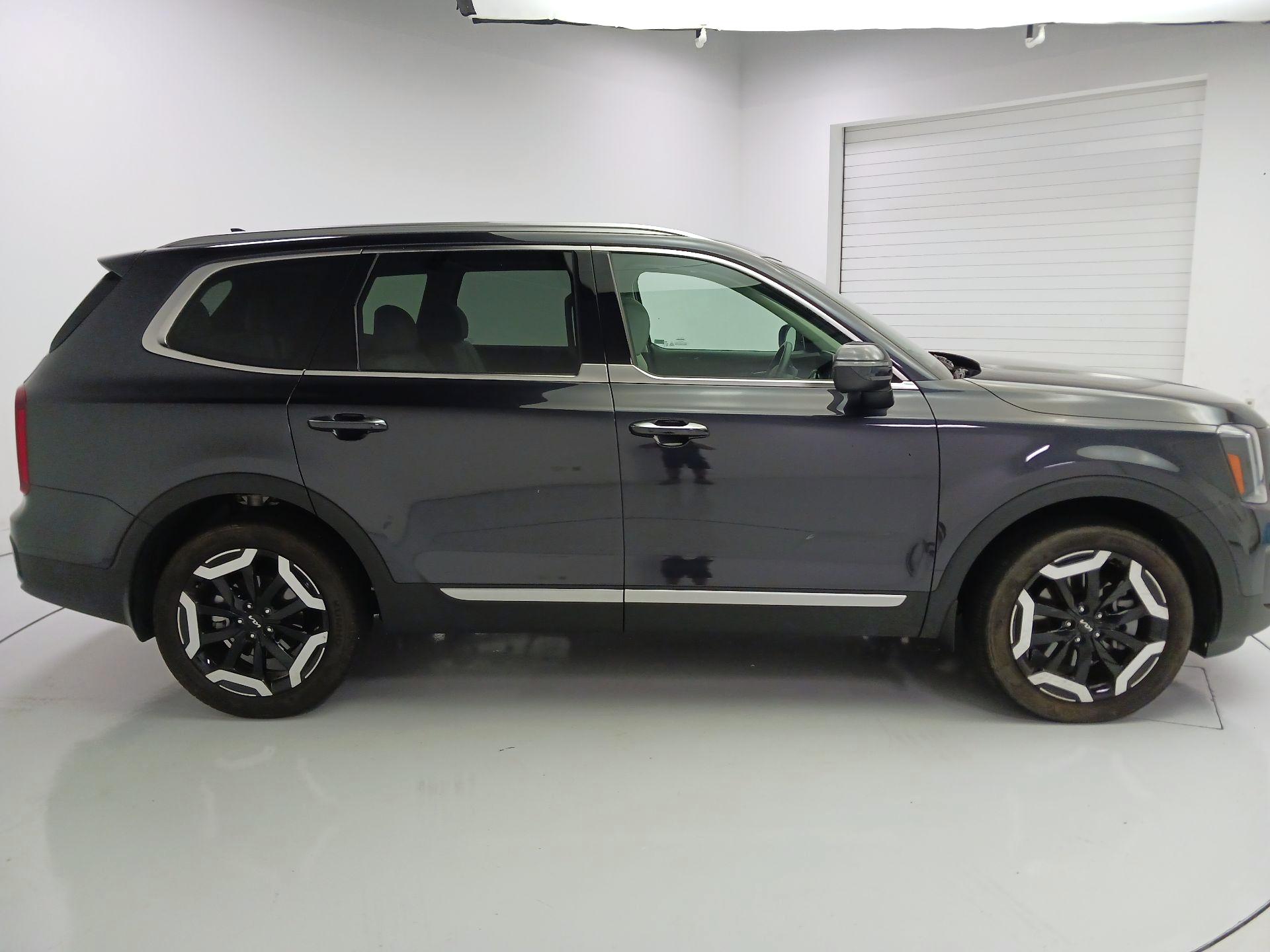 Thumbnail: 2025 Kia Telluride - 4