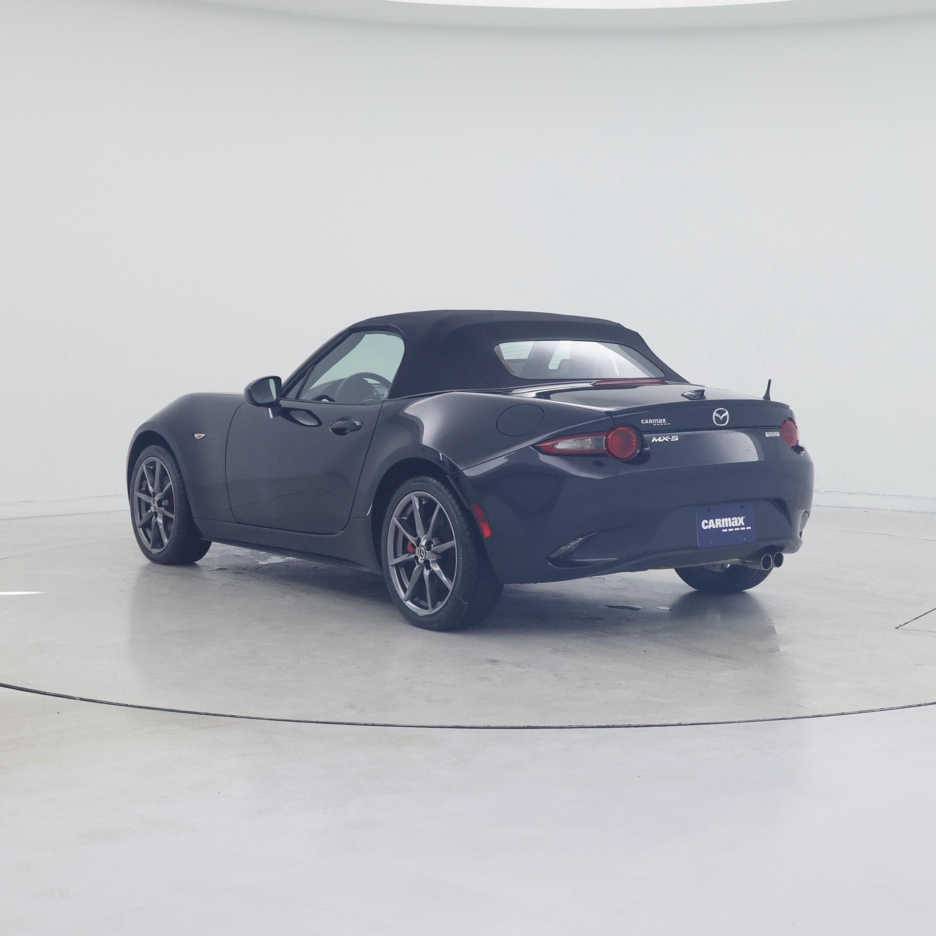 Thumbnail: 2016 Mazda MX-5 Miata - 2