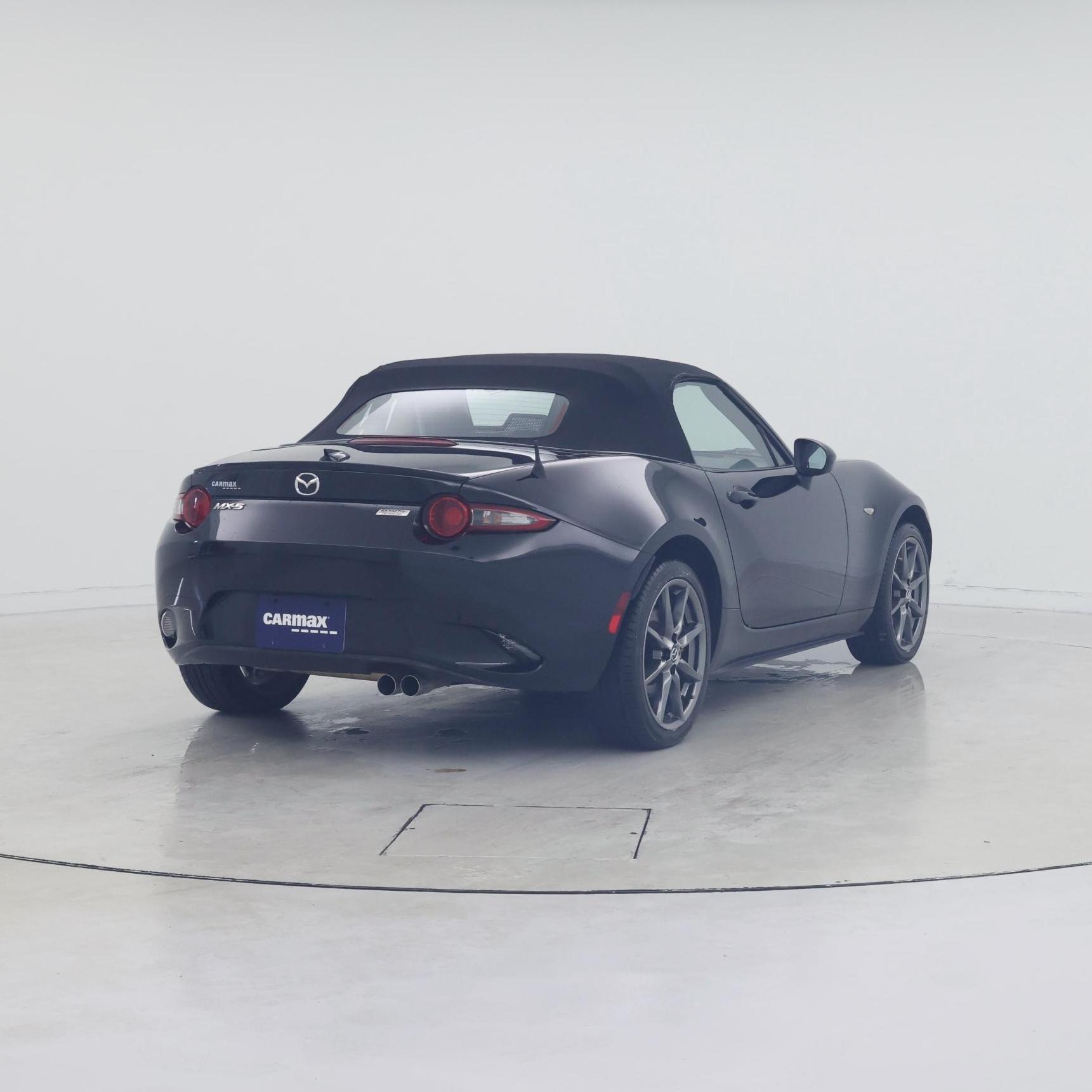 Thumbnail: 2016 Mazda MX-5 Miata - 8
