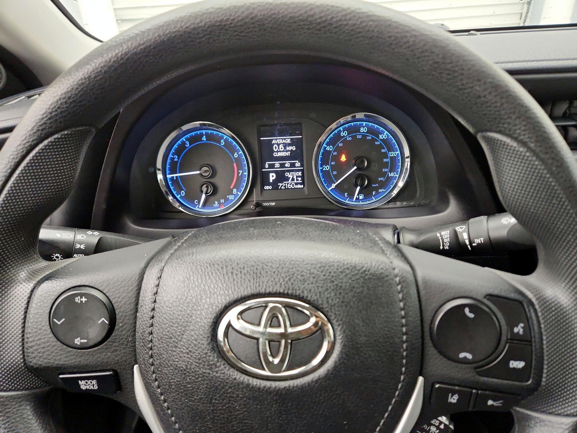 Thumbnail: 2018 Toyota Corolla - 10