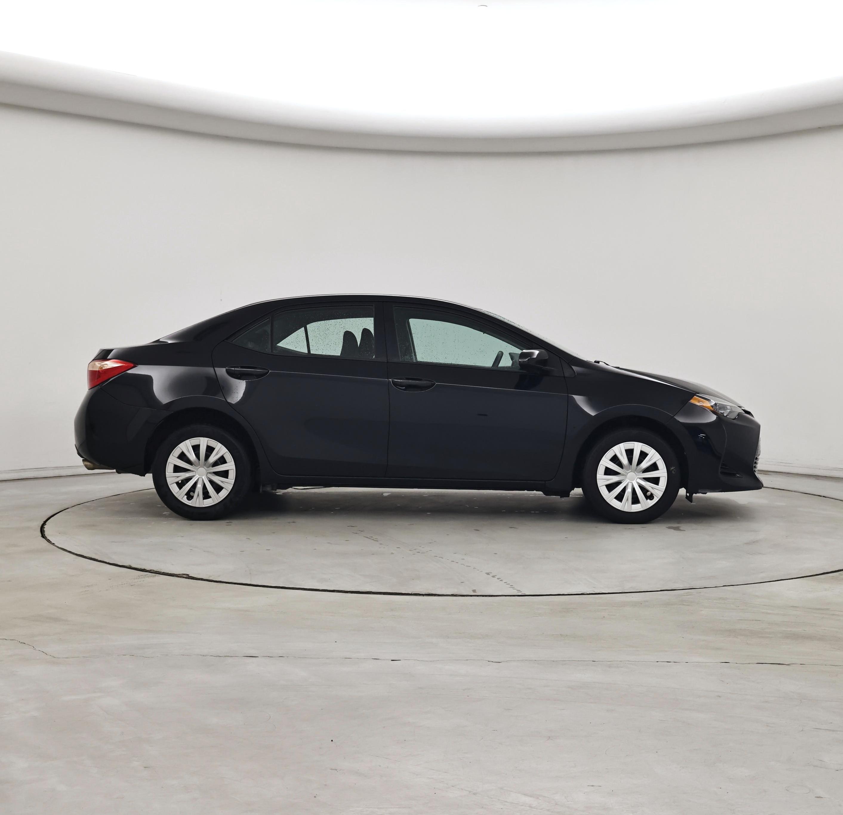 Thumbnail: 2018 Toyota Corolla - 7
