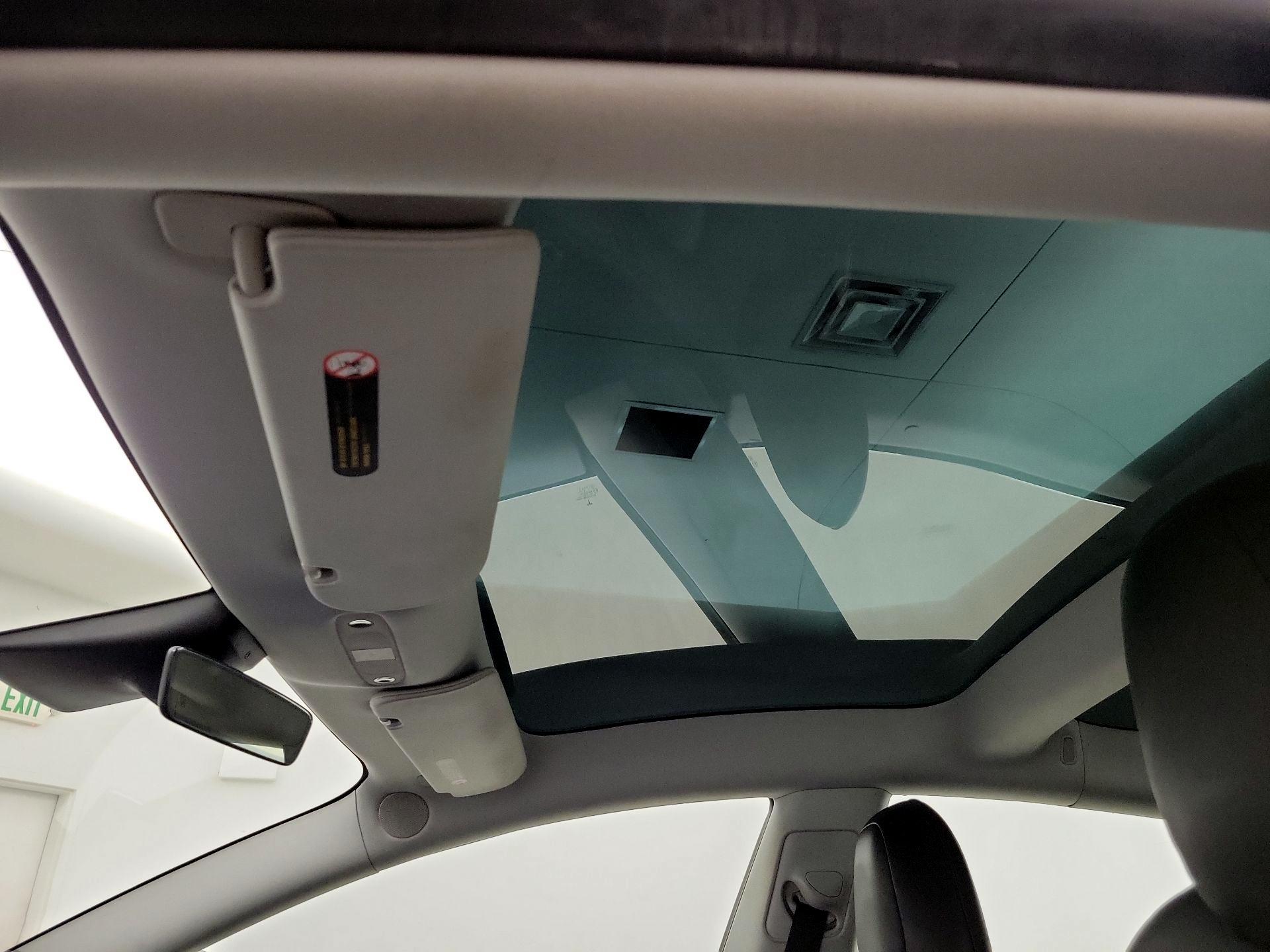 Thumbnail: 2019 Tesla Model 3 - 19