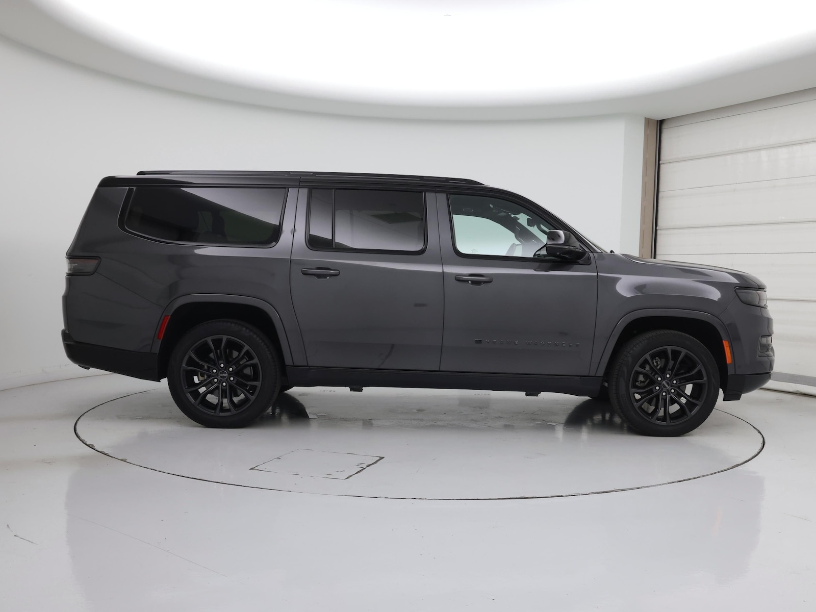 2024 Jeep Grand Wagoneer L Series II - Photo 8