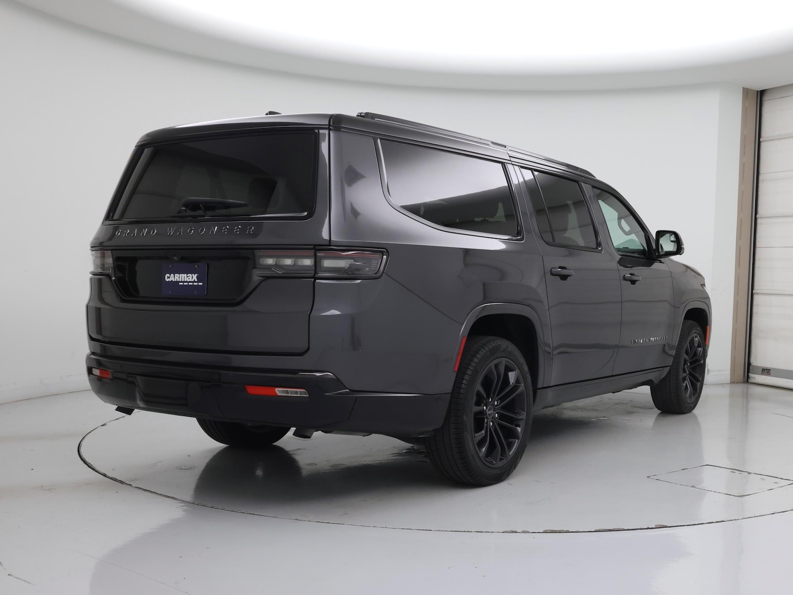 2024 Jeep Grand Wagoneer L Series II - Photo 9